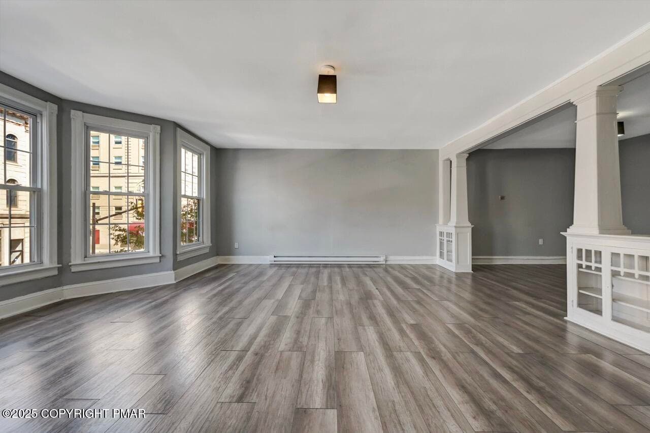 126-128 E Broad St 24 - 2nd Floor Large - 126-128 E Broad Street, Tamaqua, PA 18252, Tamaqua
