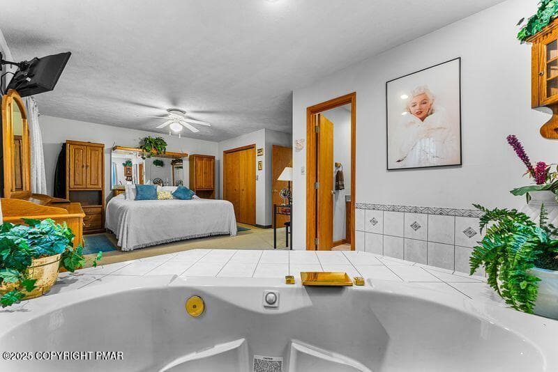 355 36 - 355 Orono Drive, Pocono Lake, PA 18347, Pocono Lake