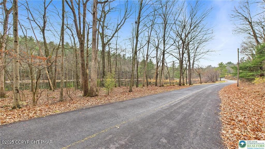 221 Brookdale Dr 221 Drive, Bartonsville, PA 18321