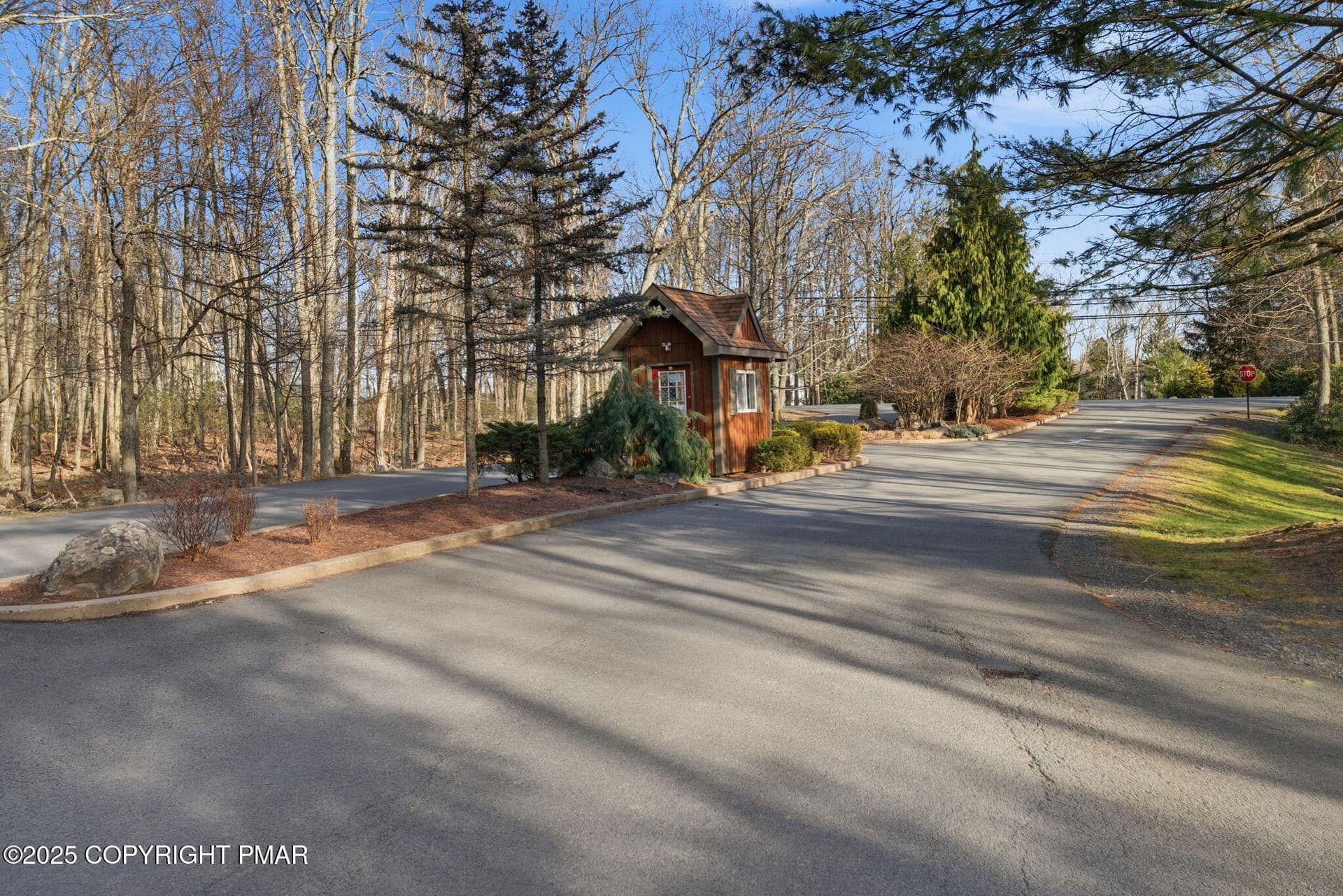 65-web-or-mls-54 Doe Run (66 of 70) - 54 Doe Run, Lake Harmony, PA 18624