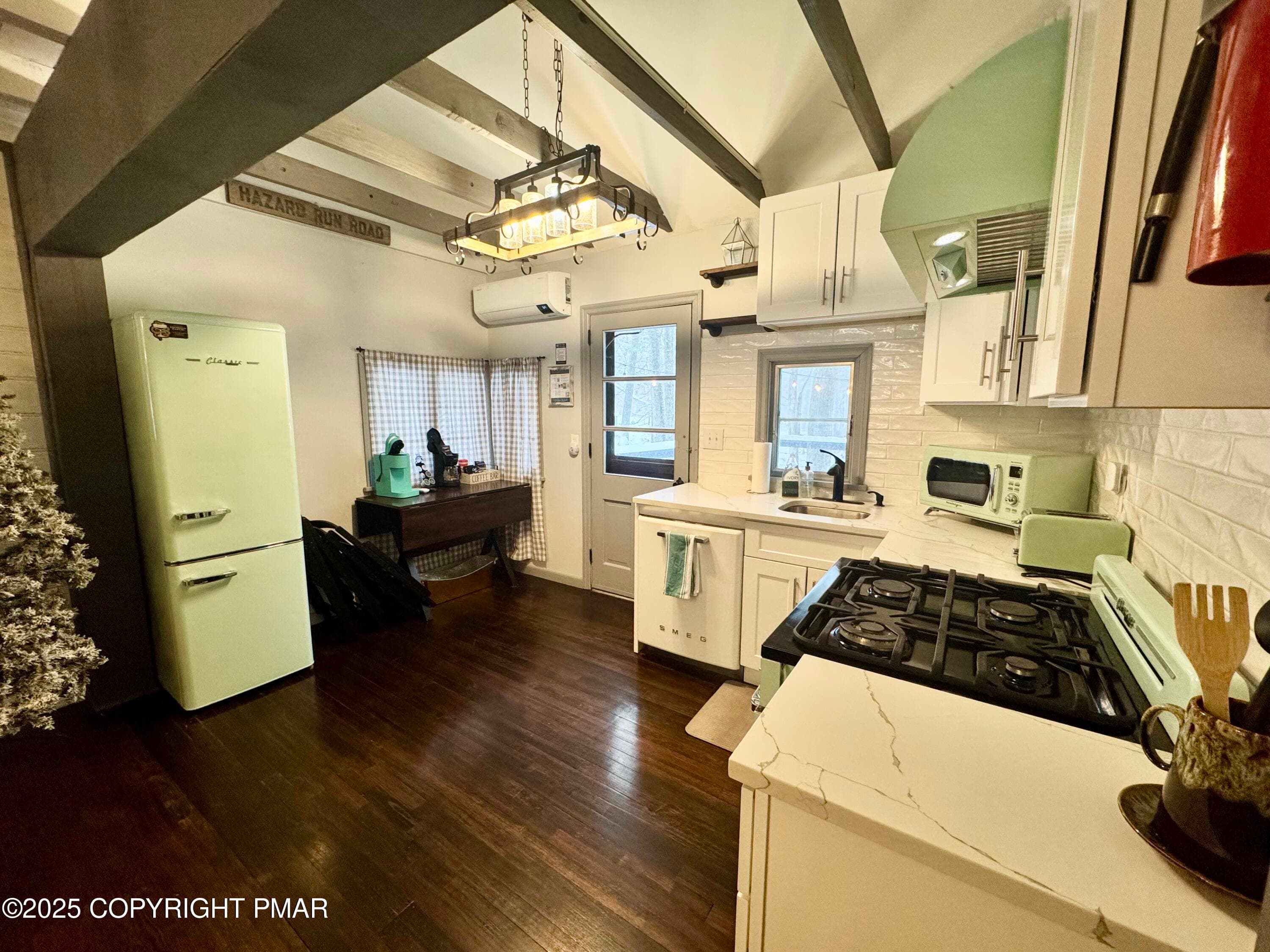 Kitchen - 24 Split Rock Road, Lake Harmony, PA 18624, Lake Harmony