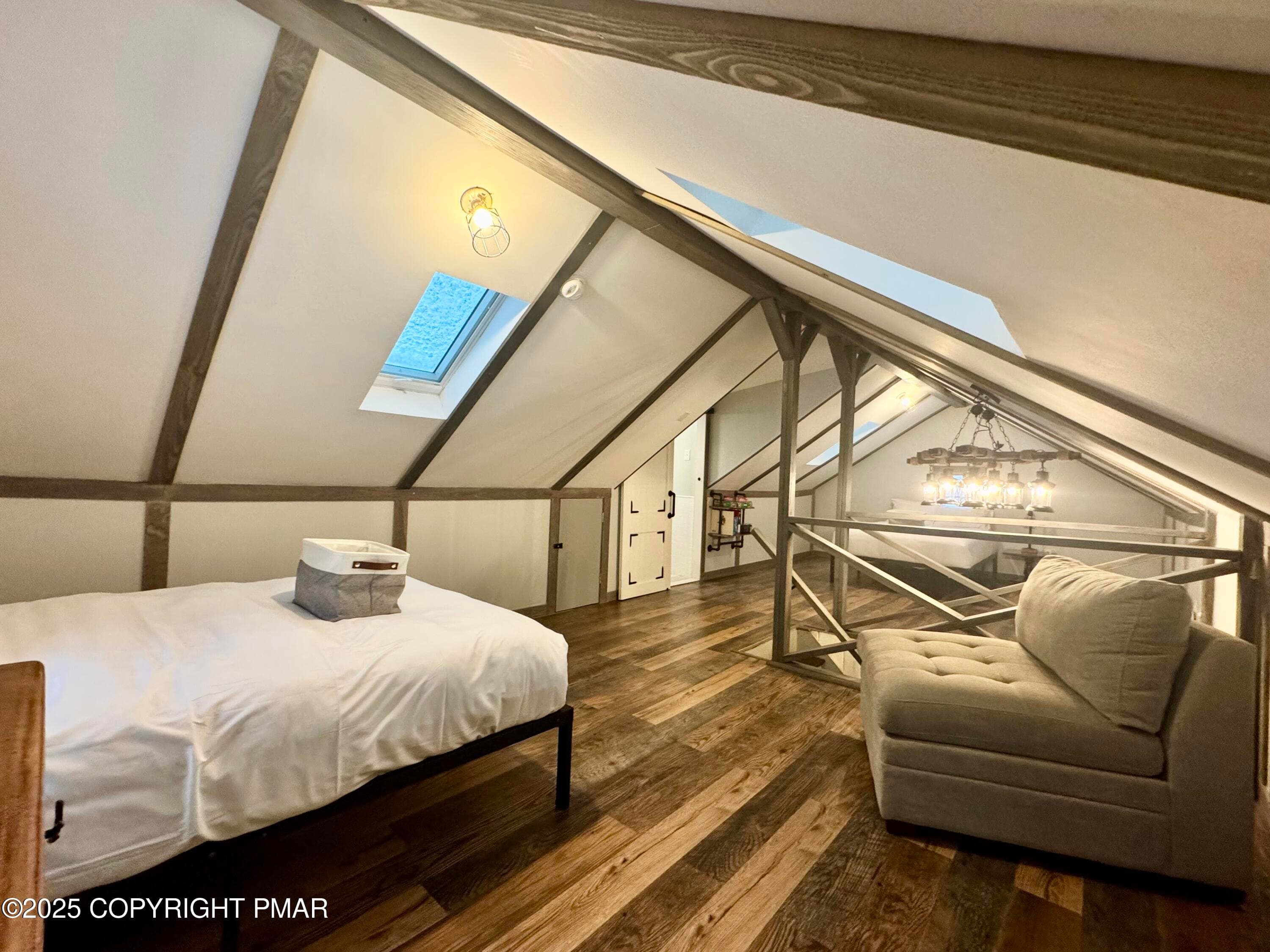 Loft - 24 Split Rock Road, Lake Harmony, PA 18624, Lake Harmony