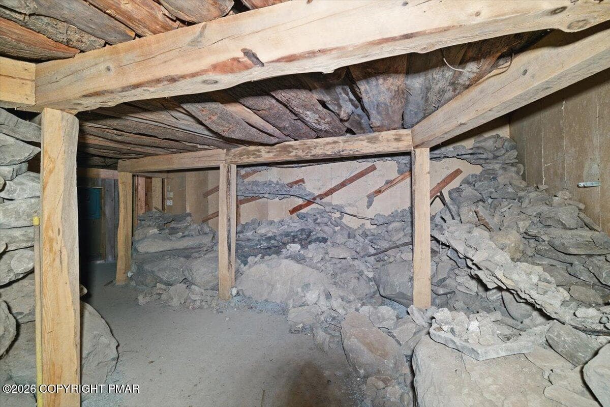088-BLDG 3-23 - 159 Colony Village, Cresco, PA 18326, Cresco
