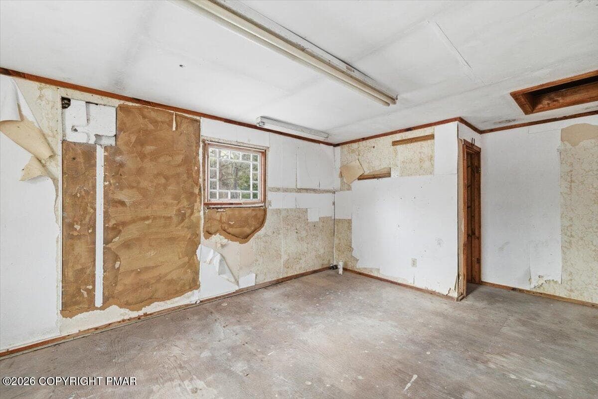 216-BLDG 10-13 - 159 Colony Village, Cresco, PA 18326, Cresco