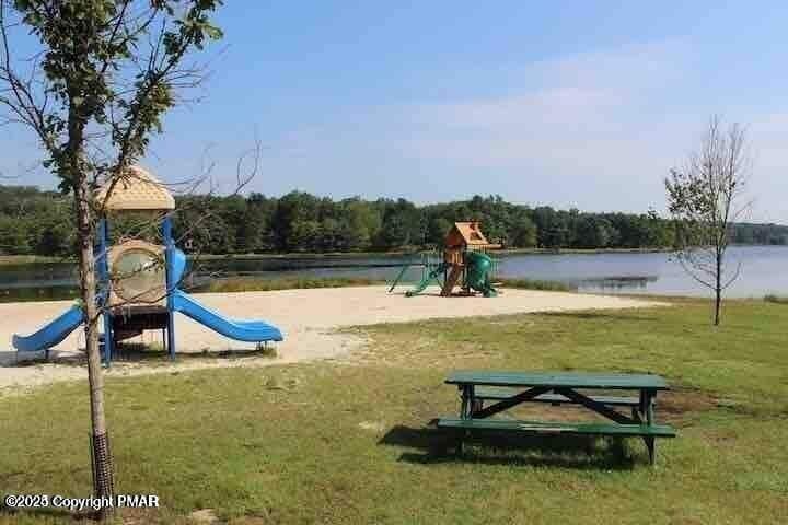 20240105215053575264000000-o - 407 Pine Tree, Albrightsville, PA 18210, Albrightsville