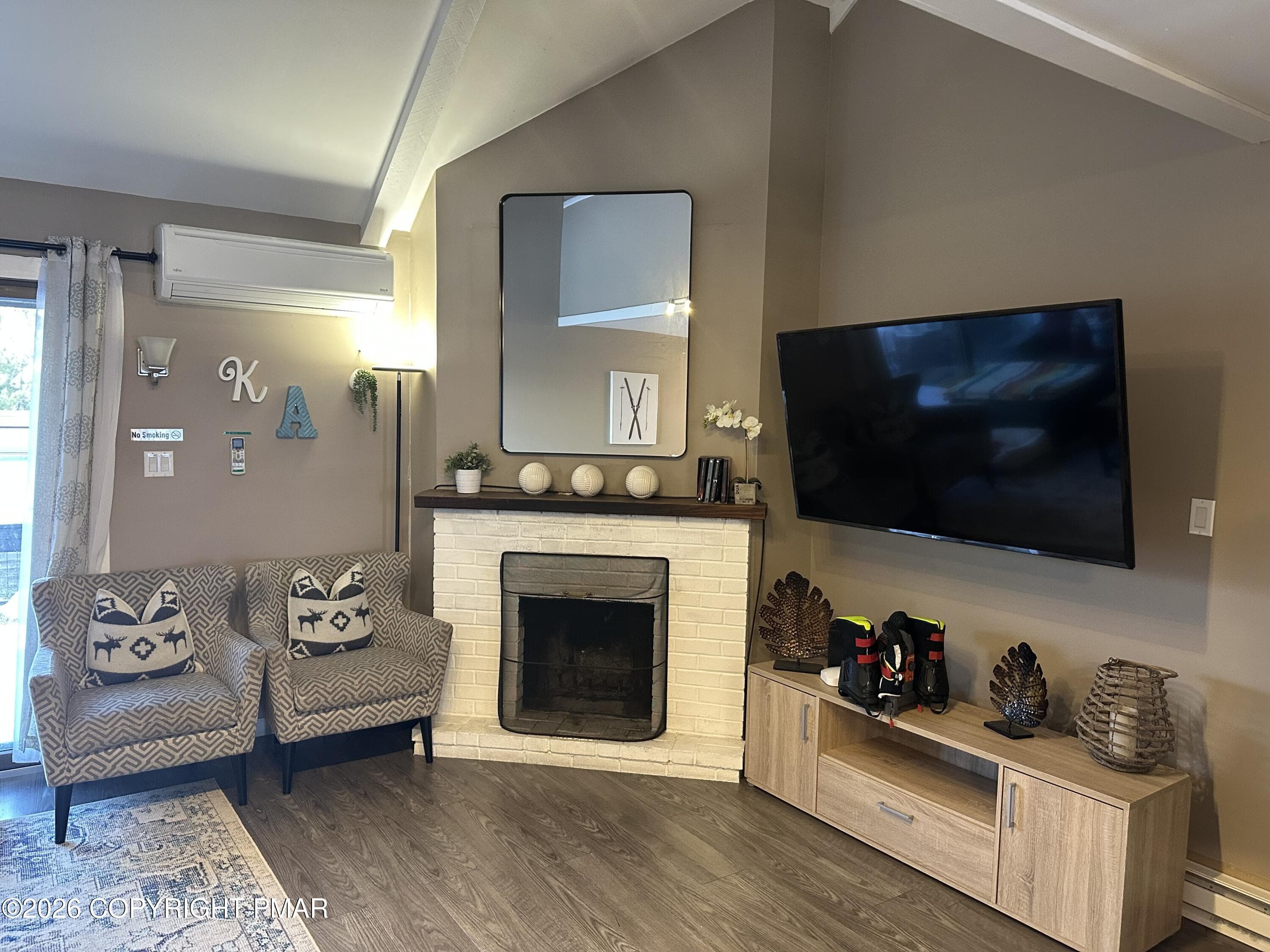 fireplace in family room - 3 Middle Village Way, Tannersville, PA 18372, Tannersville