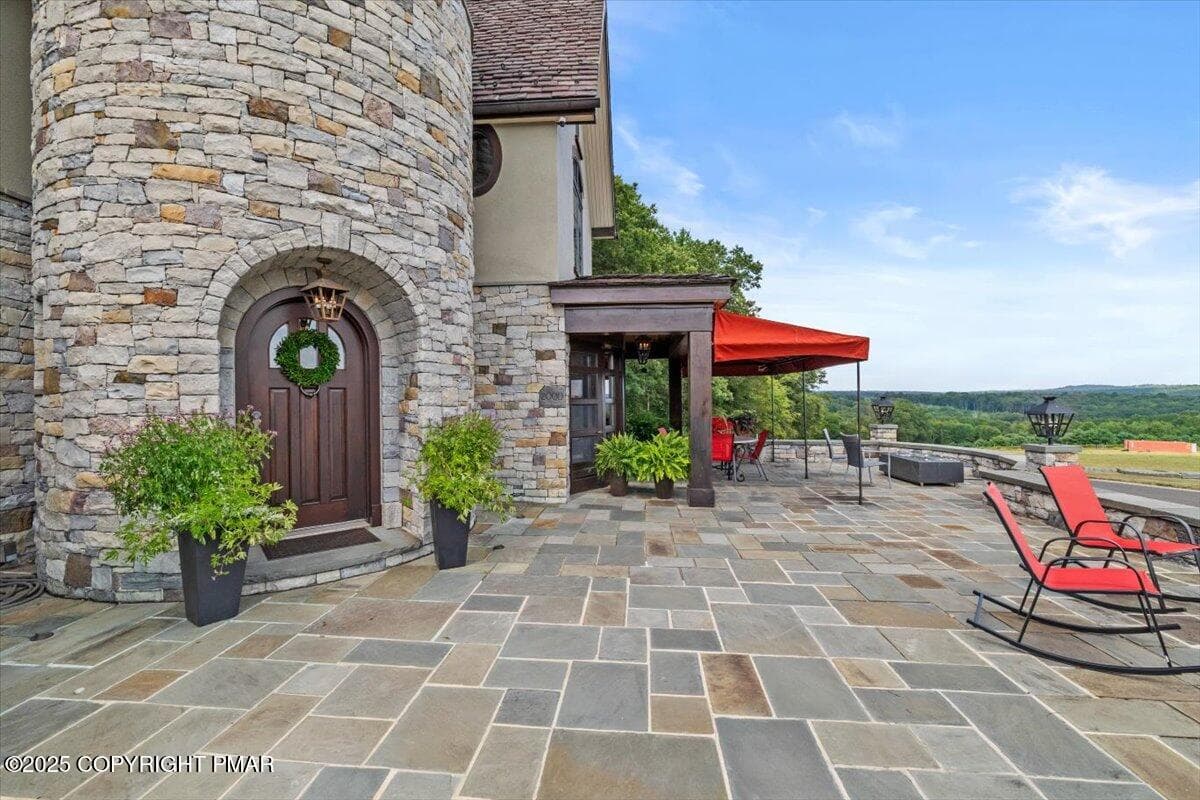 Front Entrance - 1212 Burger Hollow Road, Effort, PA 18330, Effort