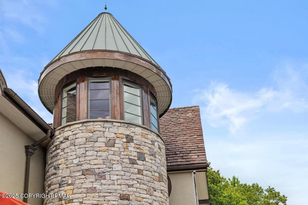 Tower - 1212 Burger Hollow Road, Effort, PA 18330, Effort