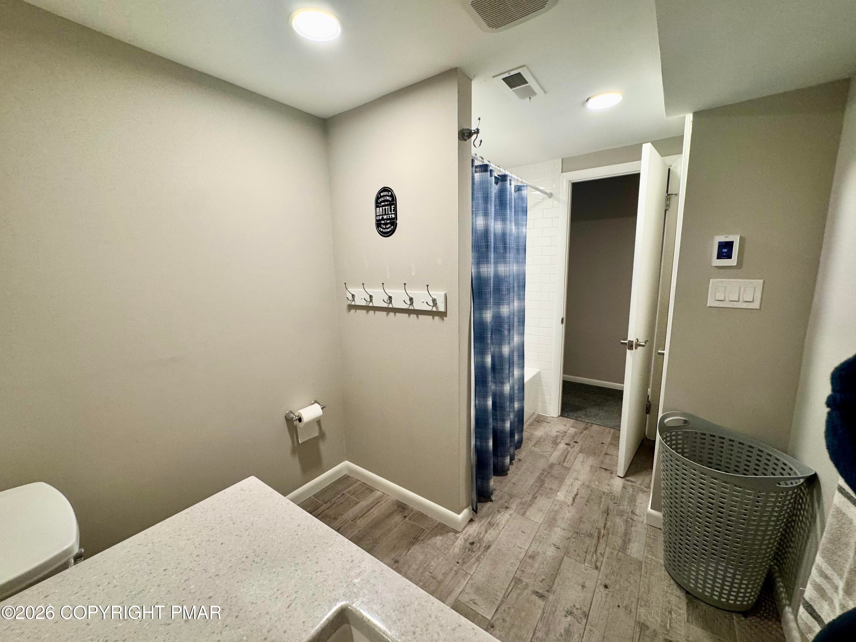 sharedbath - 9 Sassafras Road, Lake Harmony, PA 18624, Lake Harmony