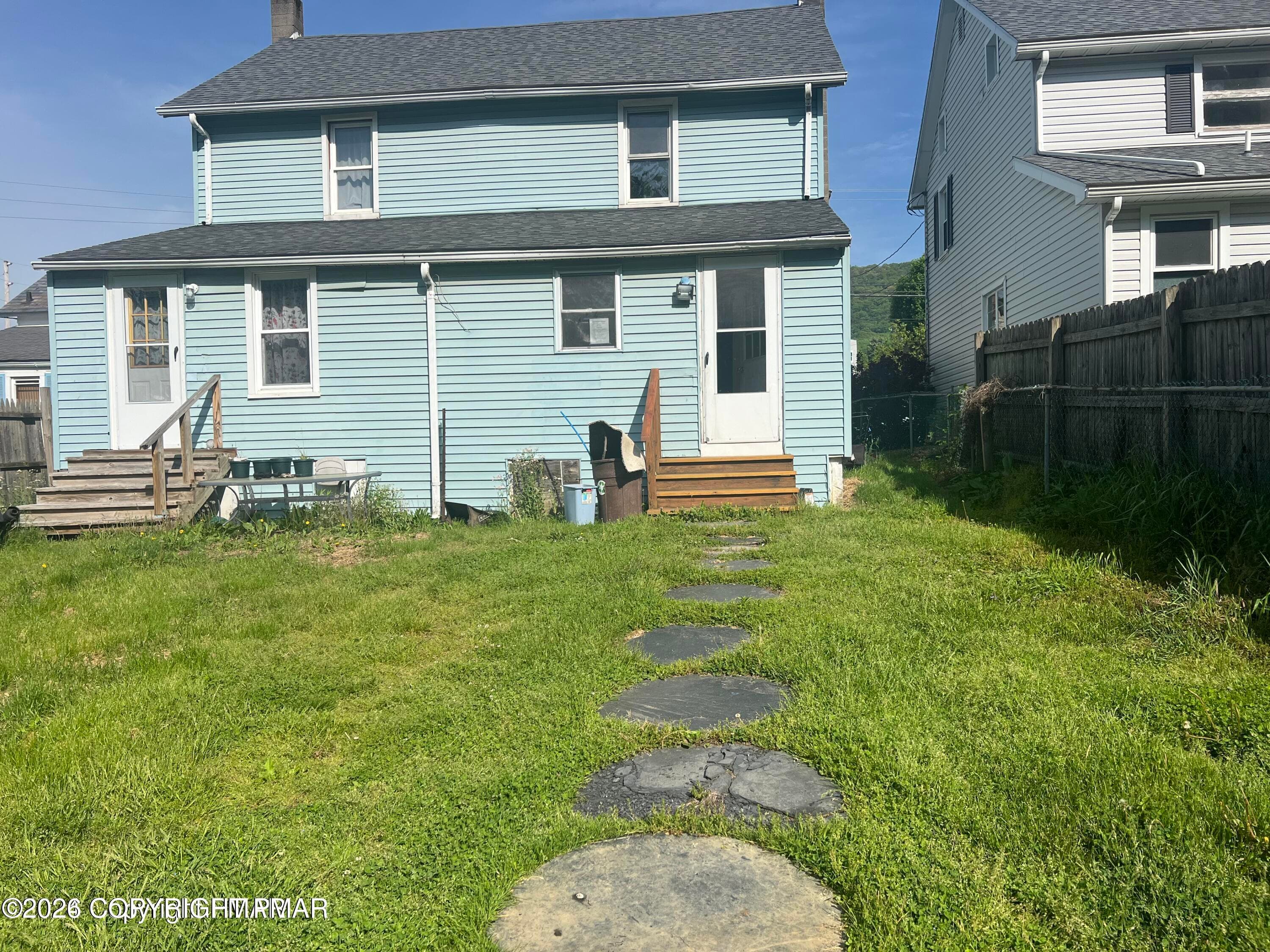 E Main 01 - 16-18 E Main Street, Pen Argyl, PA 18072, Pen Argyl