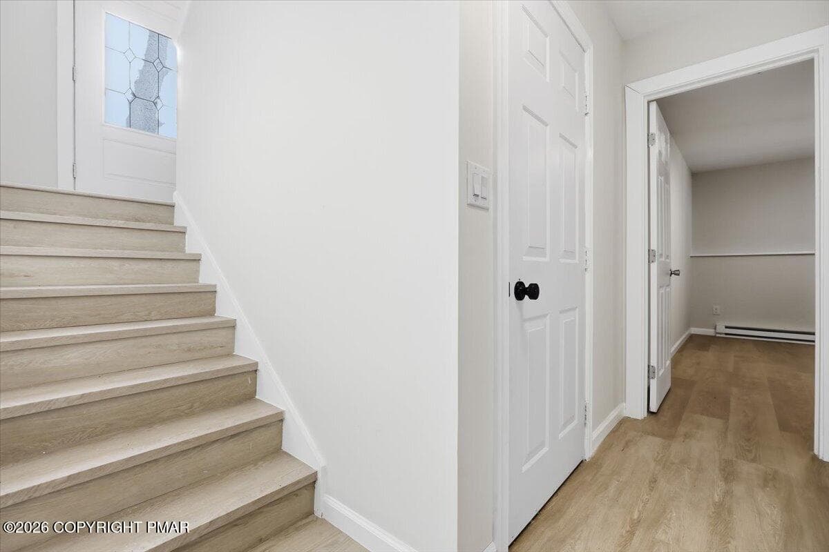 LL STAIRS - 2802 Fairhaven Drive, Tobyhanna, PA 18466, Tobyhanna