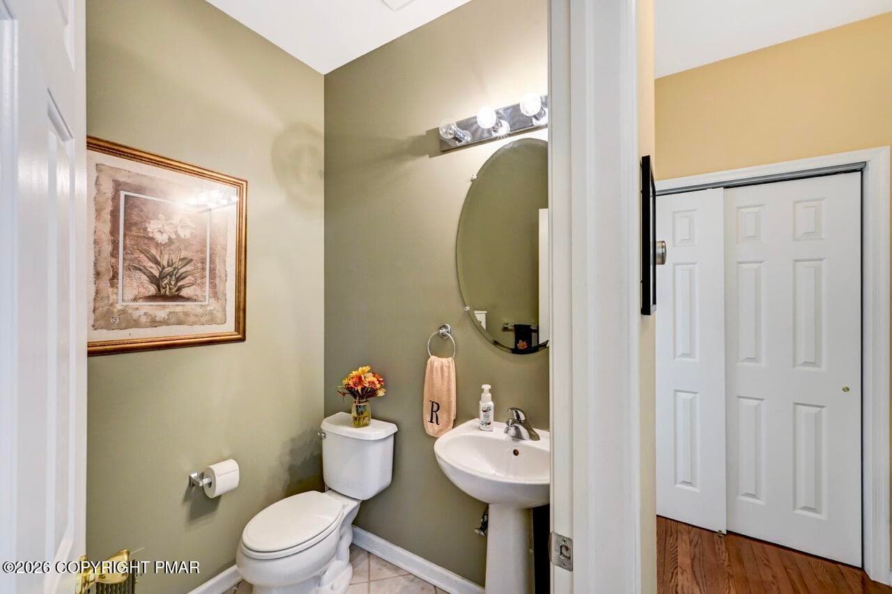 Powder Room - 207 Hermit Thrush Road, Pocono Pines, PA 18350, Pocono Pines