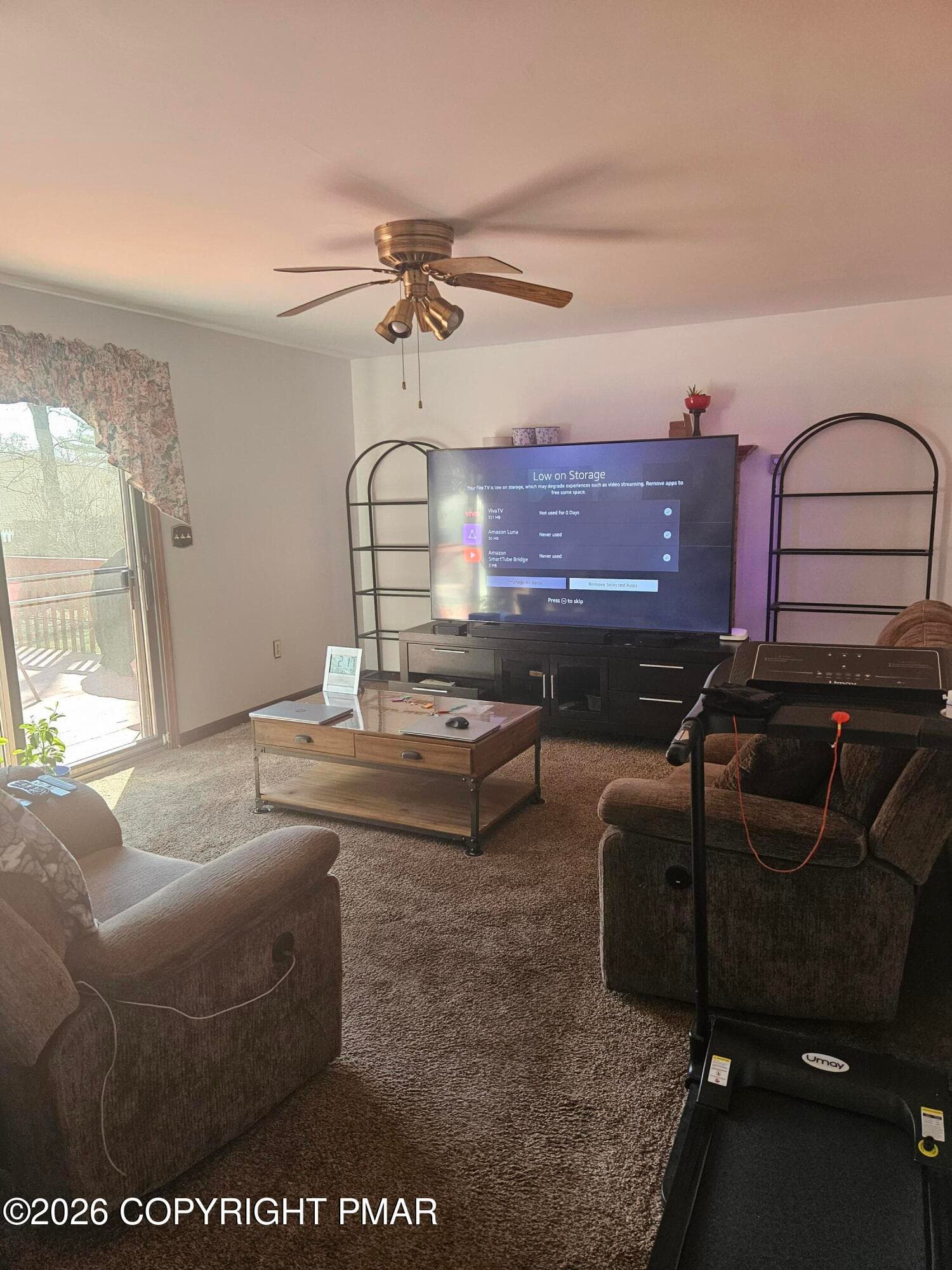 Family Room - 166 Tanbark Lane, Tannersville, PA 18372, Tannersville