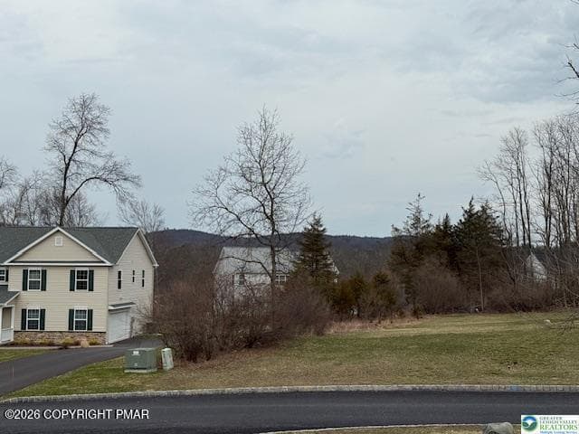 GetMedia (46) - 671 Stratton Drive, East Stroudsburg, PA 18302