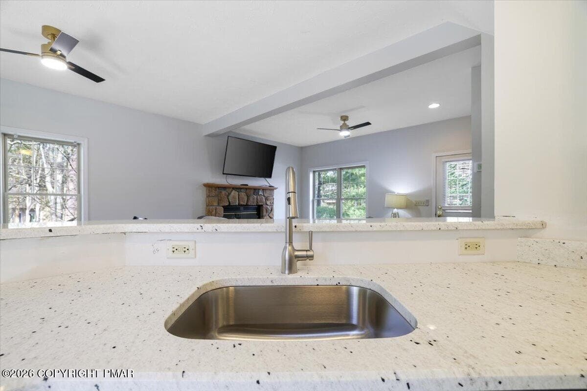 20-RBP50318 - 132 Laurel Court, Tannersville, PA 18372, Tannersville