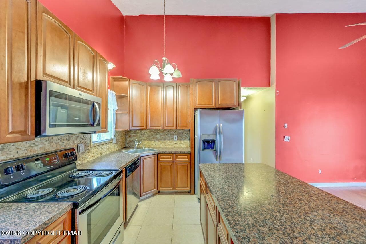 6263 Park Pl 07 Large - 6263 Park Place, Tobyhanna, PA 18466, Tobyhanna