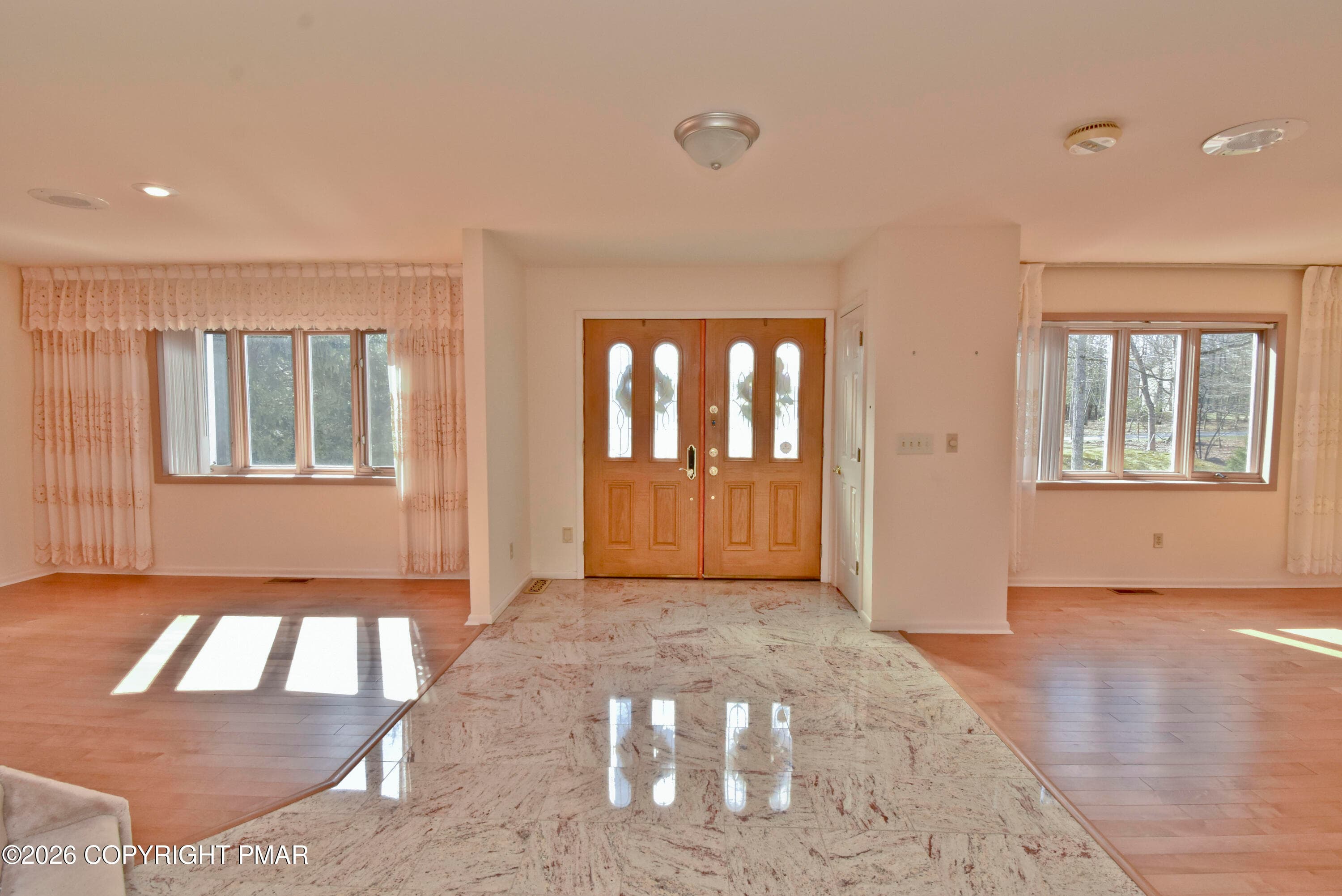 2 Foyer (1) - 214 Sunrise Loop, Henryville, PA 18332, Henryville