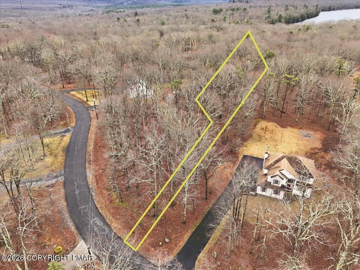 14 B Spruce Run Drive, Dingmans Ferry, PA 18328