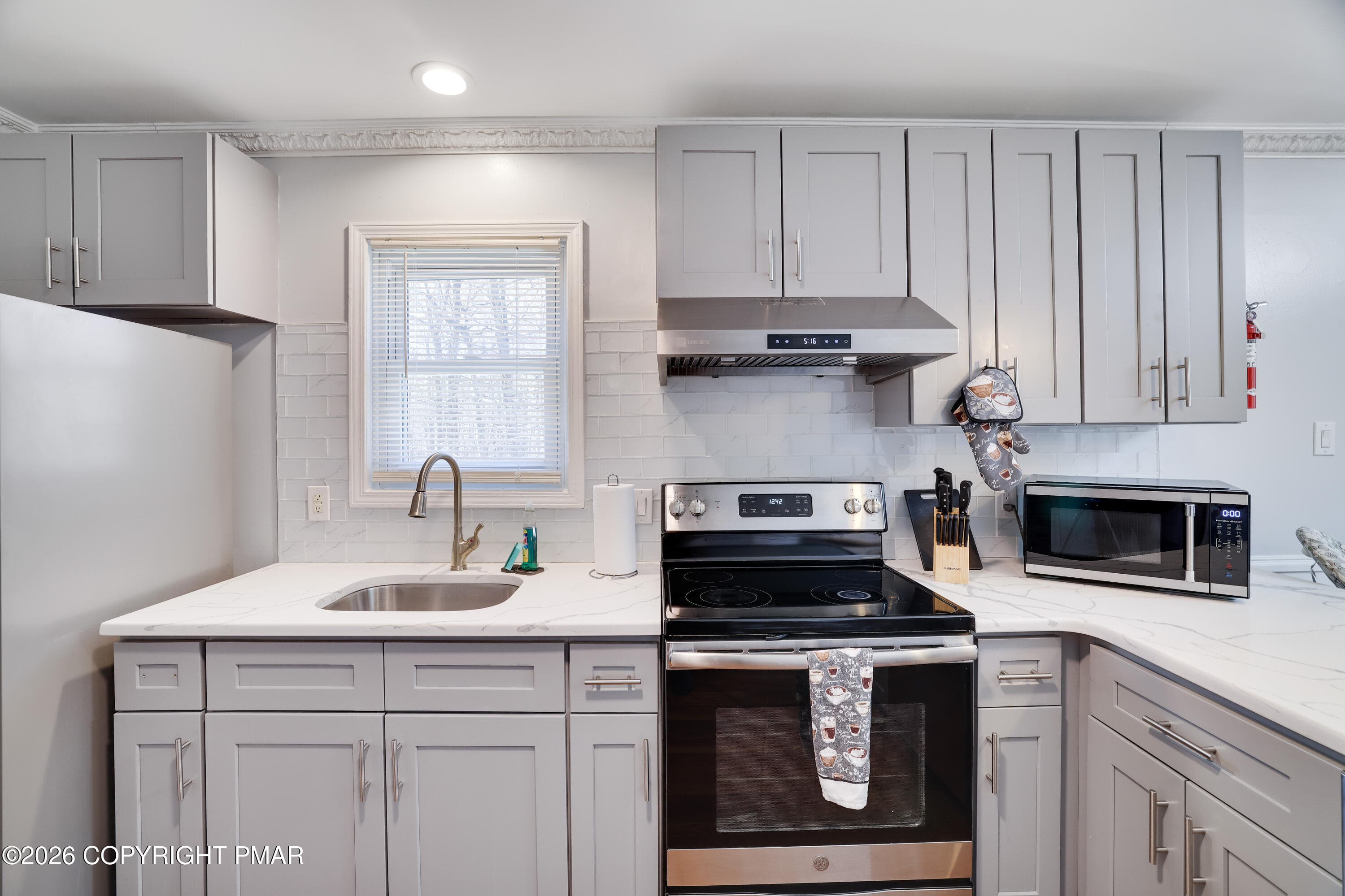 RBR58715 - 4587 Briarcliff Terrace, Tobyhanna, PA 18466, Tobyhanna