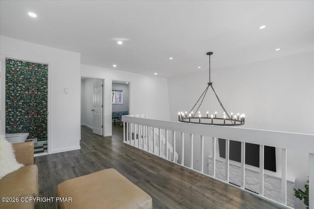 Sitting area - 8943 Deerfield Drive, Tobyhanna, PA 18466, Tobyhanna