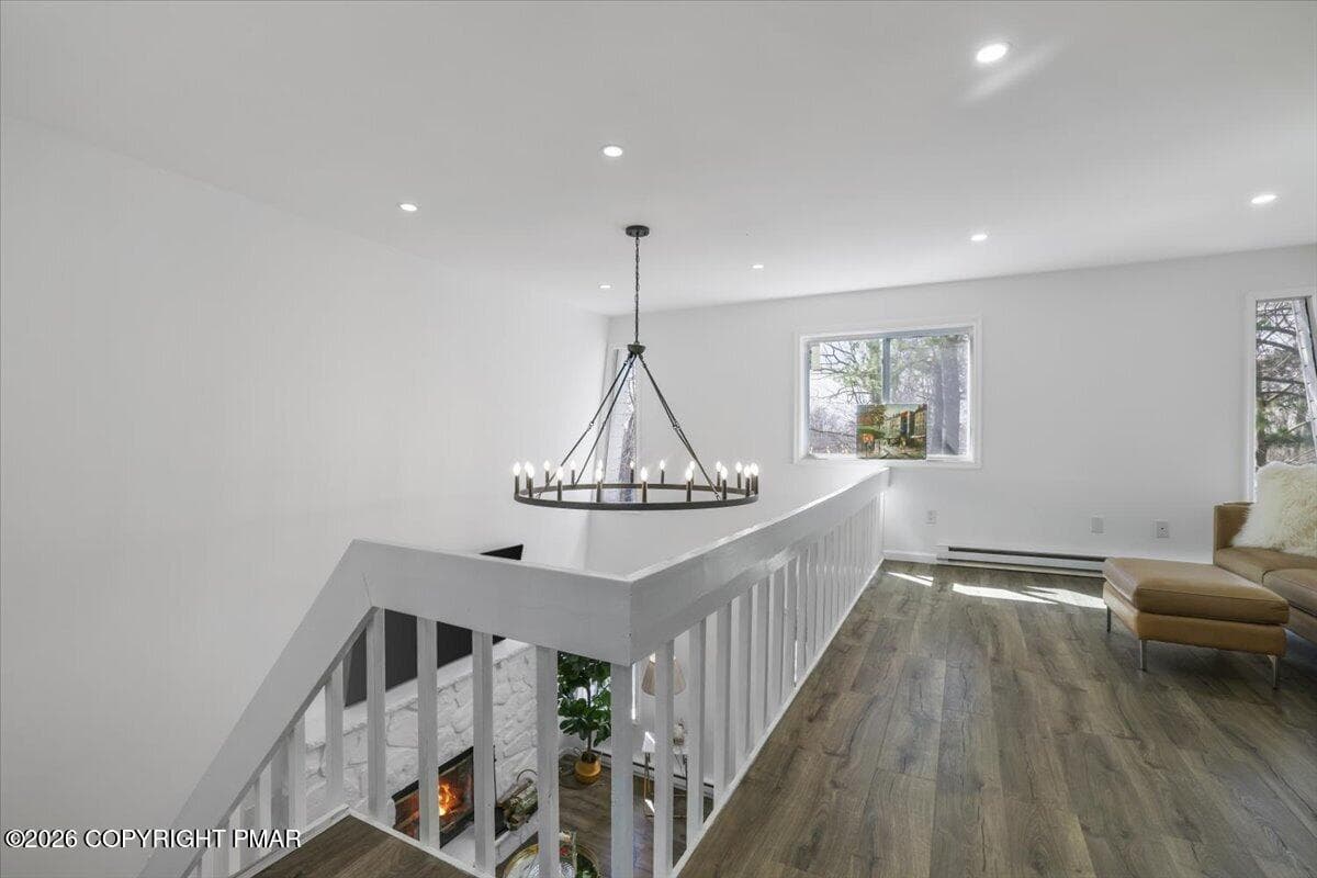 sitting area - 8943 Deerfield Drive, Tobyhanna, PA 18466, Tobyhanna