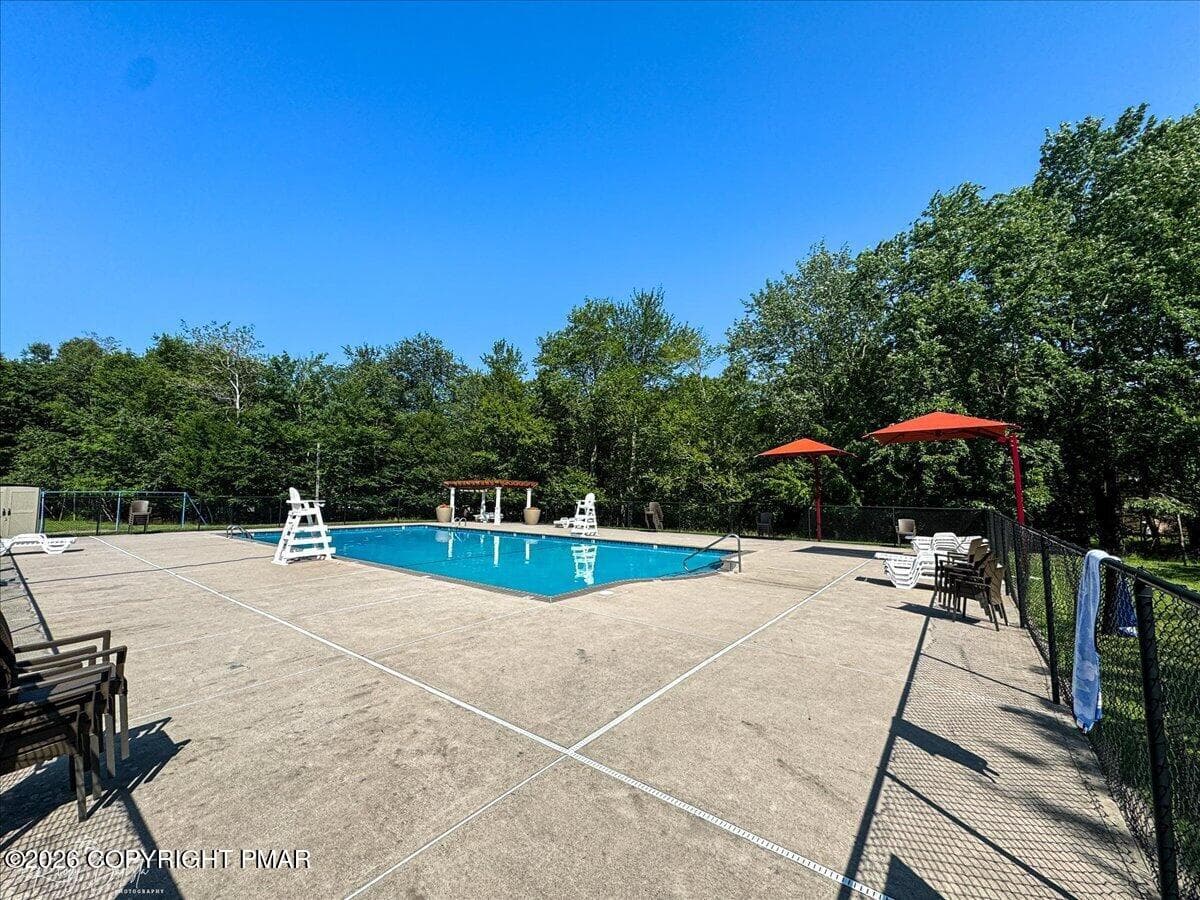 Community pool - 8943 Deerfield Drive, Tobyhanna, PA 18466, Tobyhanna