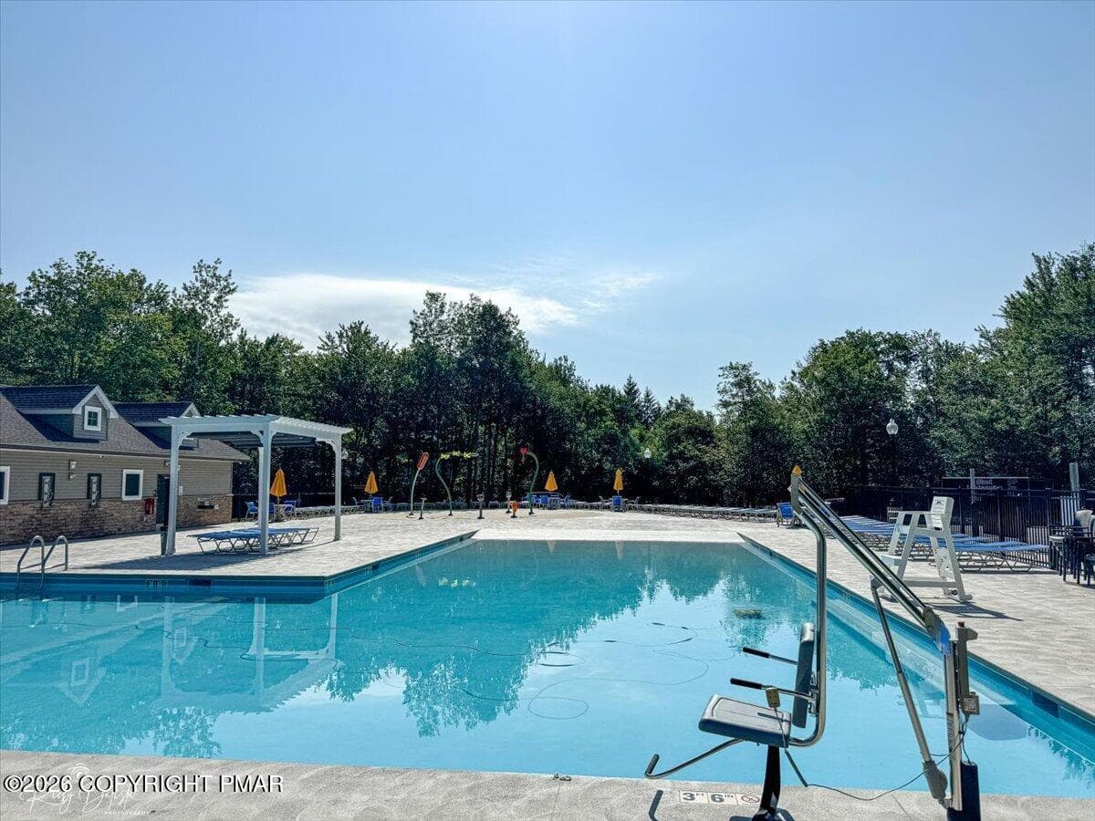 Community pool - 8943 Deerfield Drive, Tobyhanna, PA 18466, Tobyhanna
