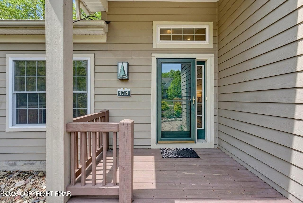 Entryway - 134 Skytop Road, Pocono Pines, PA 18350, Pocono Pines