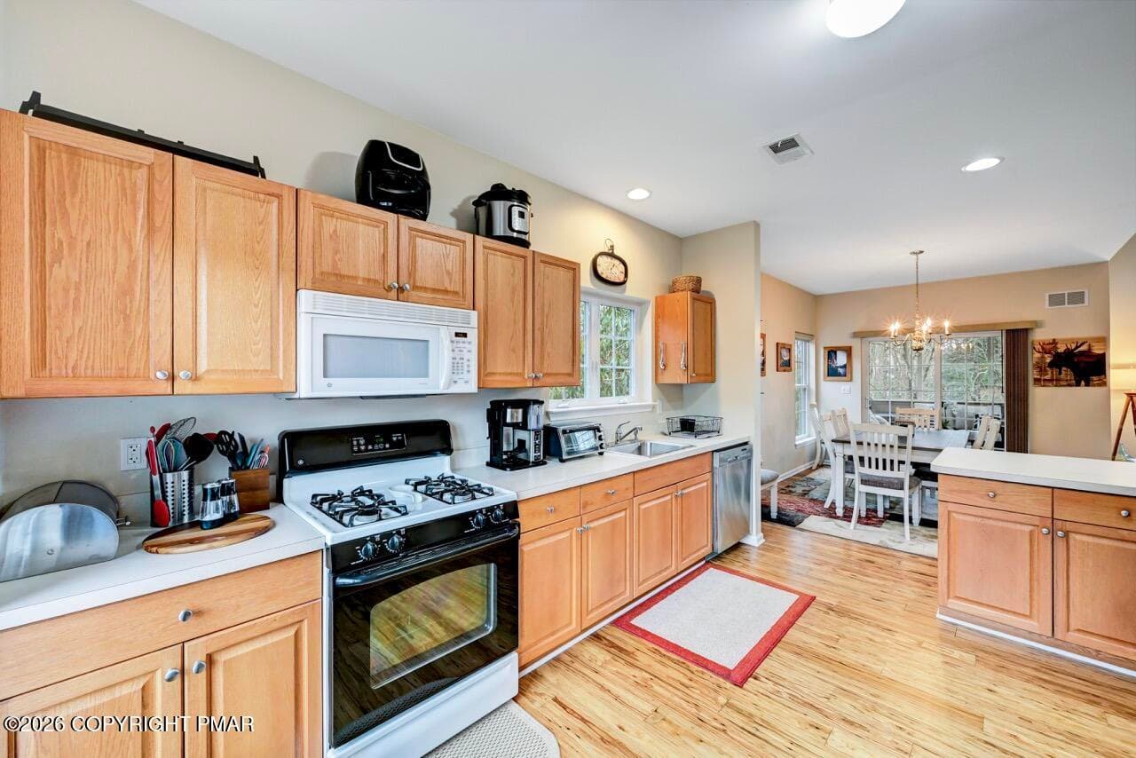 Kitchen - 134 Skytop Road, Pocono Pines, PA 18350, Pocono Pines