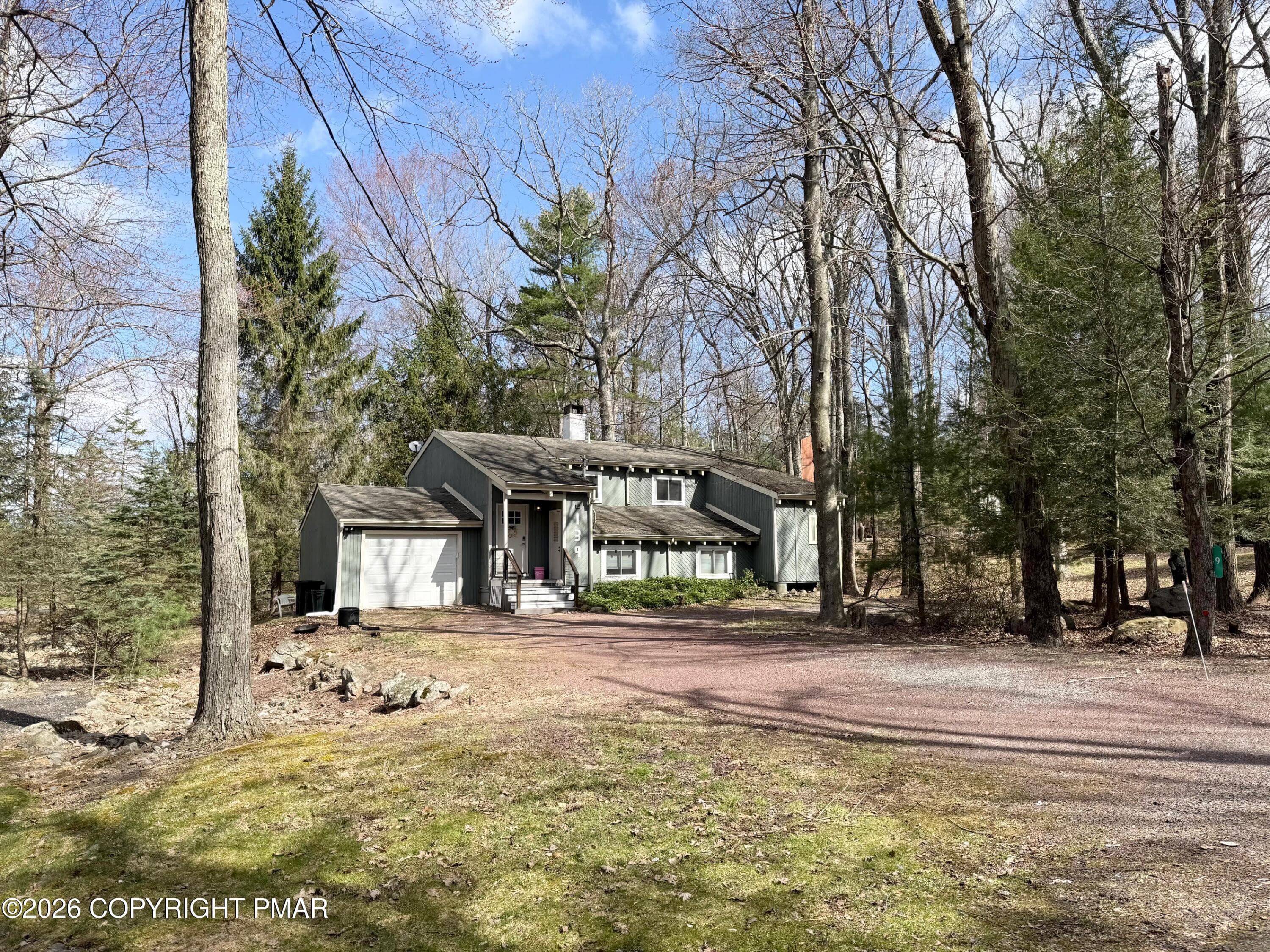 On a dead end street - 9 Sassafras Road, Lake Harmony, PA 18624, Lake Harmony