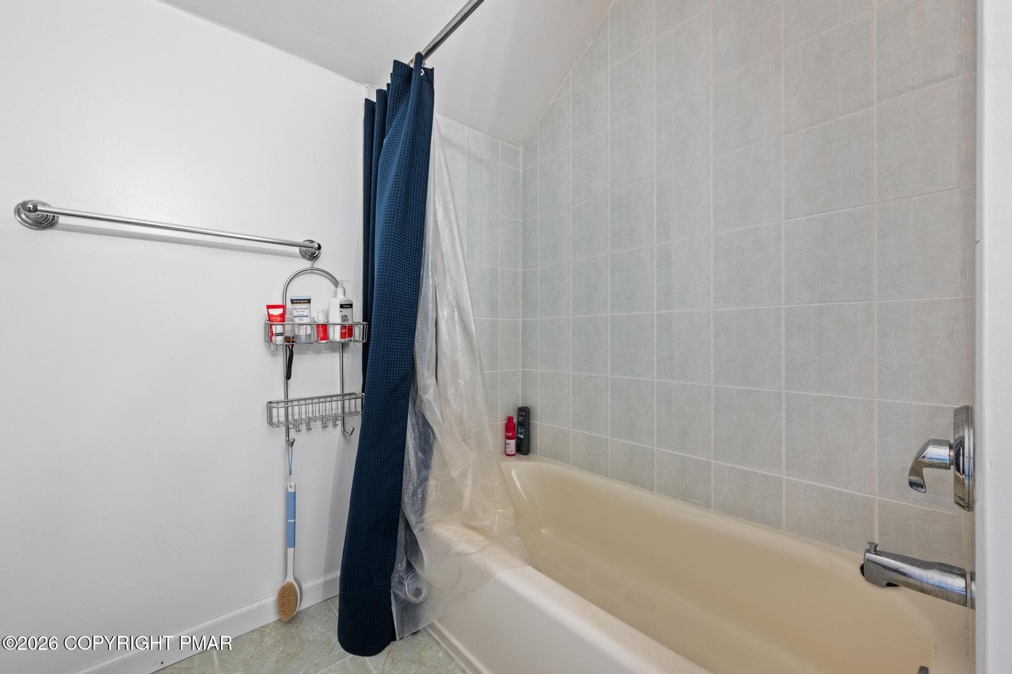 guest bathroom - 137 Old Kettle Court, Stroudsburg, PA 18360, Stroudsburg