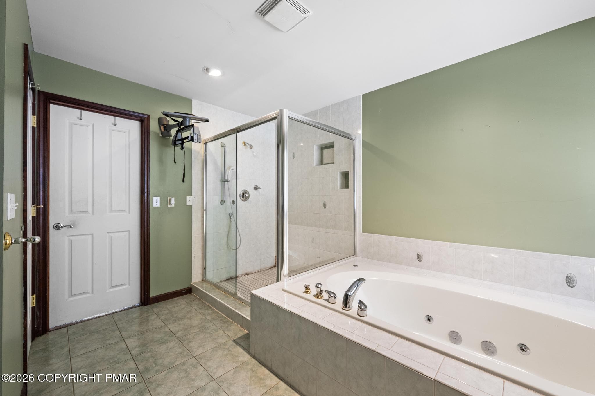 2nd floor - 137 Old Kettle Court, Stroudsburg, PA 18360, Stroudsburg