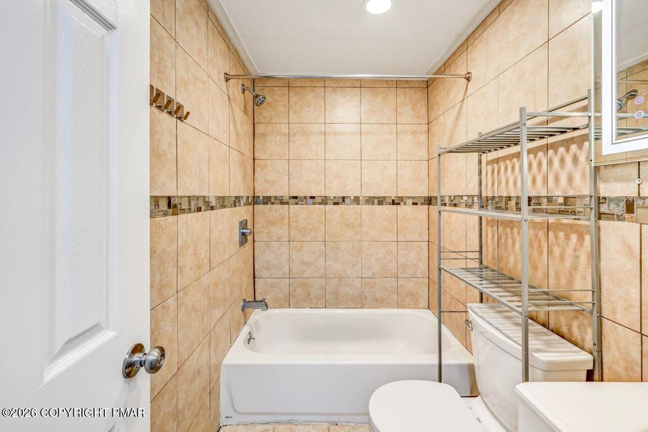 First Floor Full Bathroom - 7550 Eagle Rock Drive, Tobyhanna, PA 18466, Tobyhanna