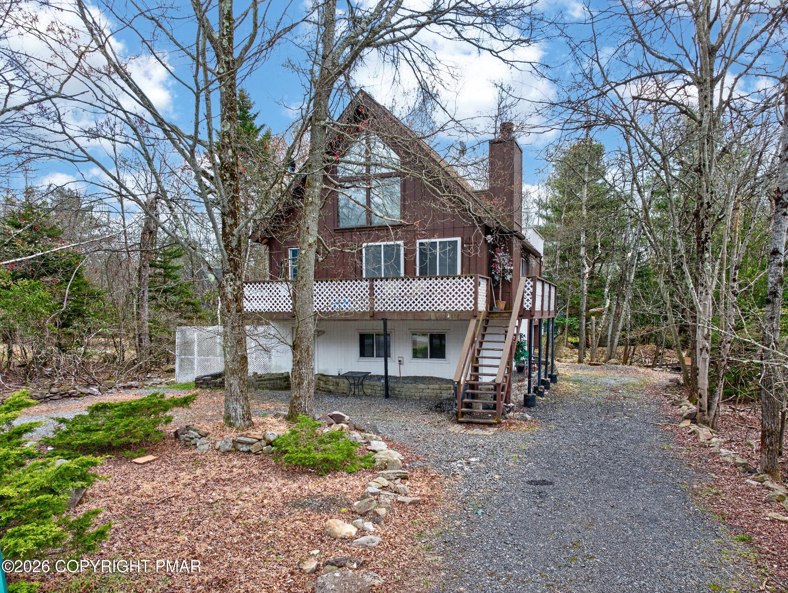 6520 Runnymeade Lane, Tobyhanna, PA 18466