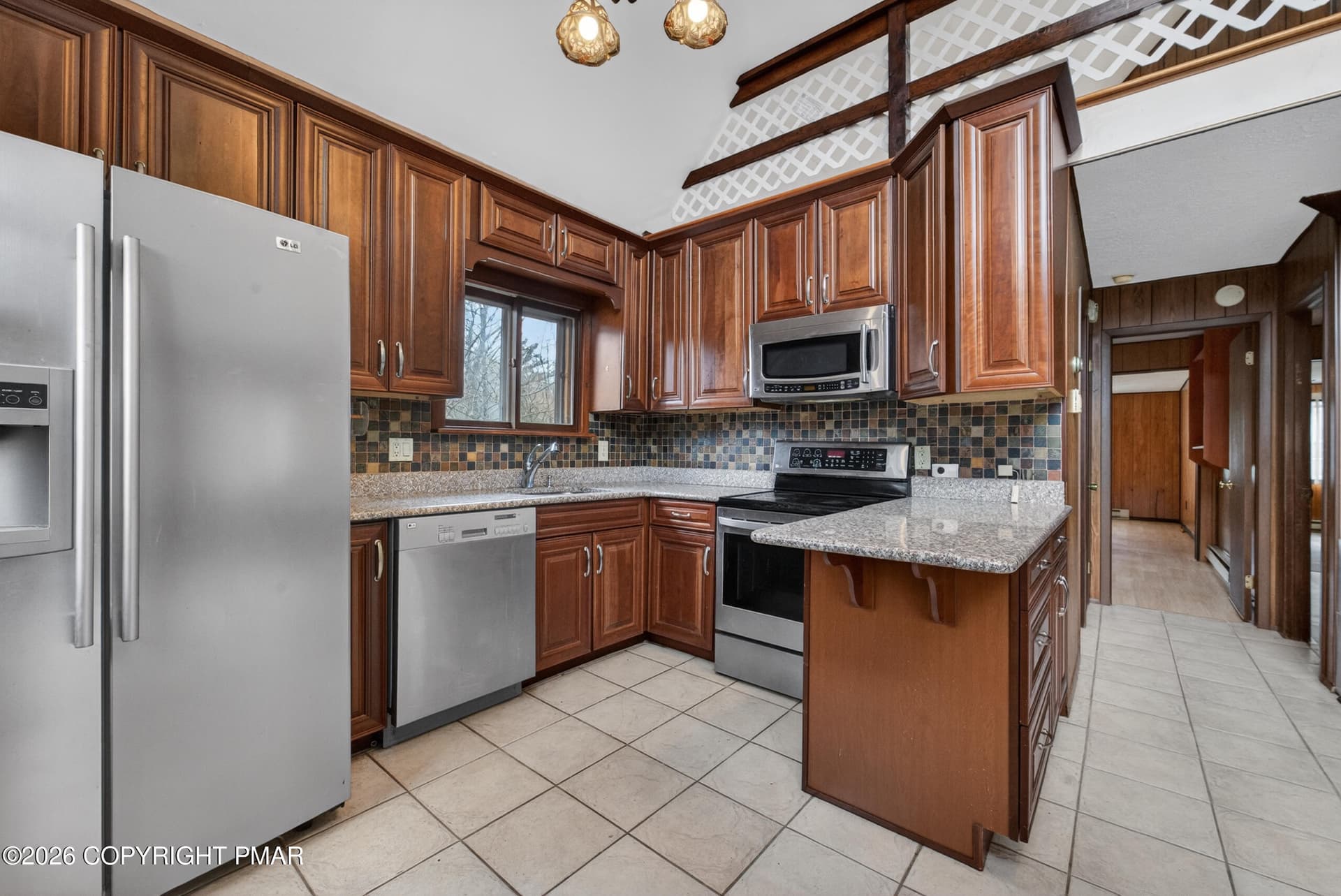Kitchen - 6520 Runnymeade Lane, Tobyhanna, PA 18466