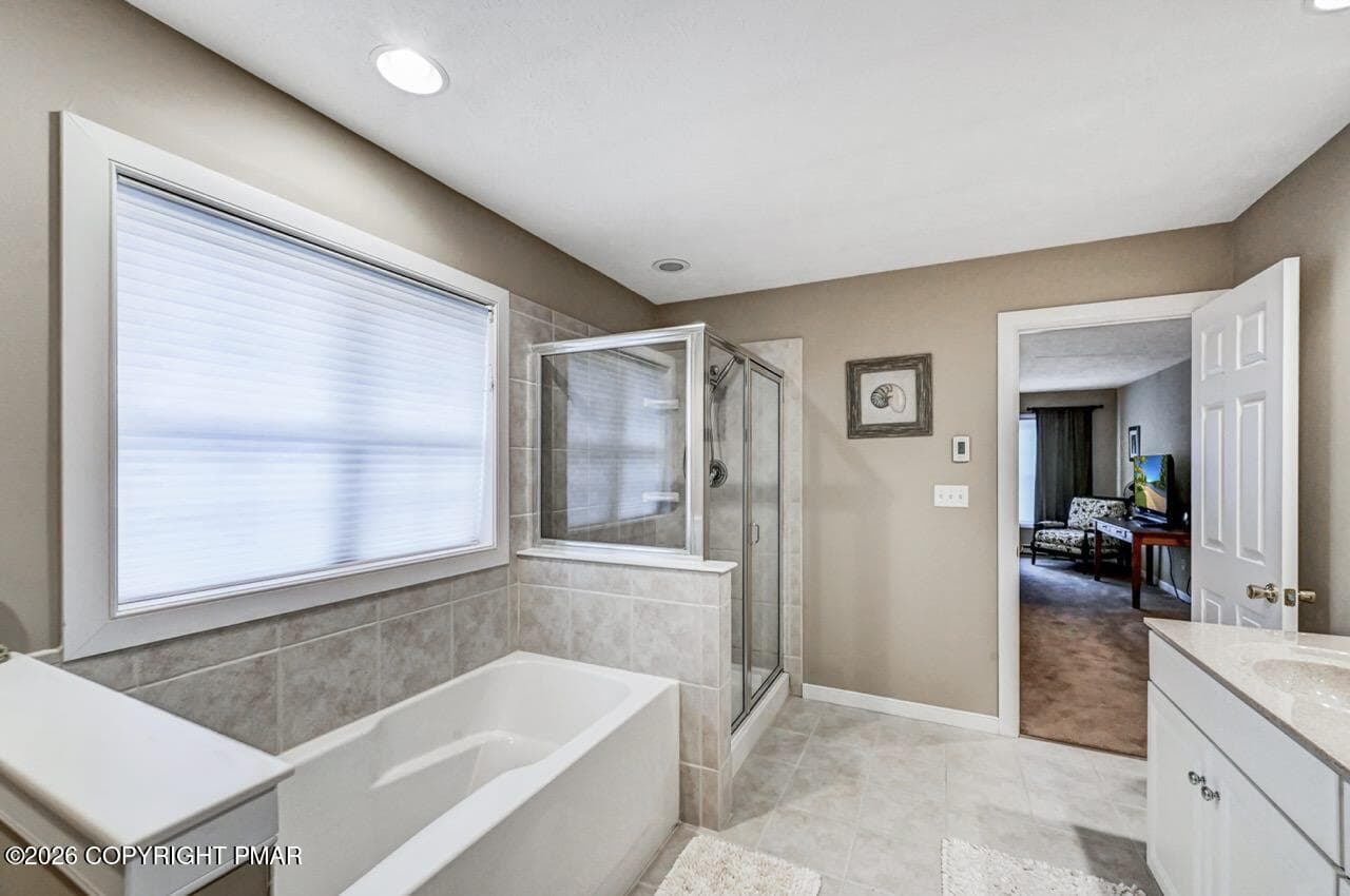 Owner Tub - 151 Skytop Road, Pocono Pines, PA 18350, Pocono Pines