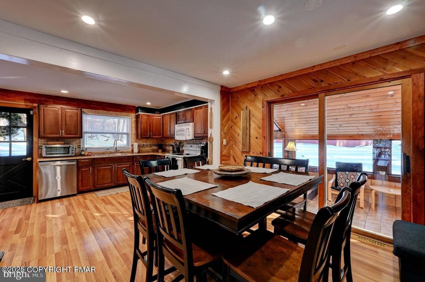 21 - 28 Skye Drive, Lake Harmony, PA 18624