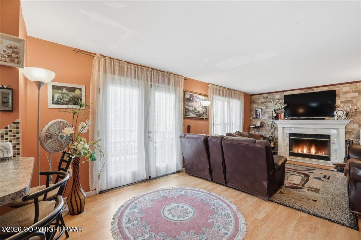 15-012_847A3402_with_fire - 270 Packanack Drive, Gouldsboro, PA 18424, Gouldsboro