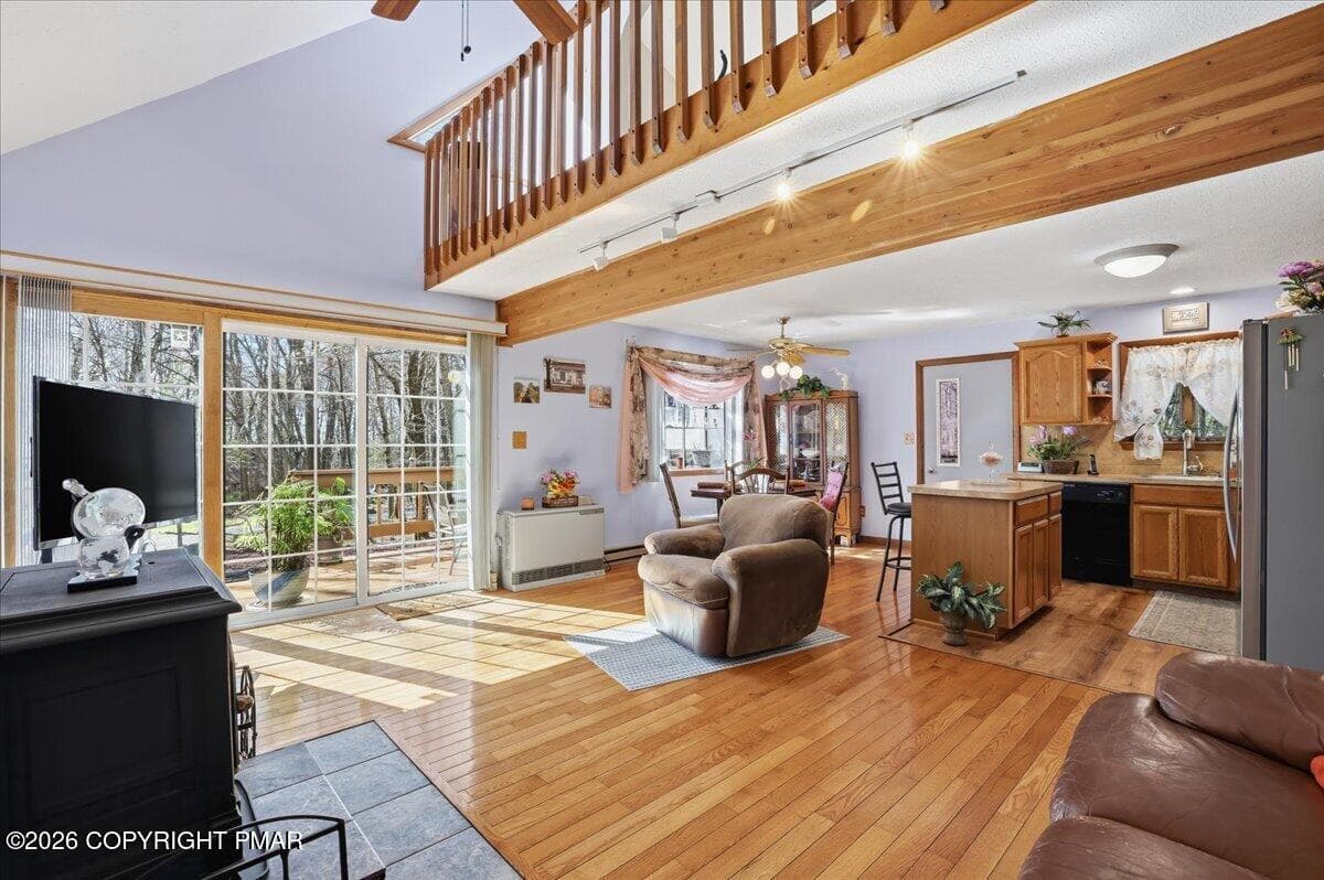 Living room - 250 Sheridan Drive, Tobyhanna, PA 18466