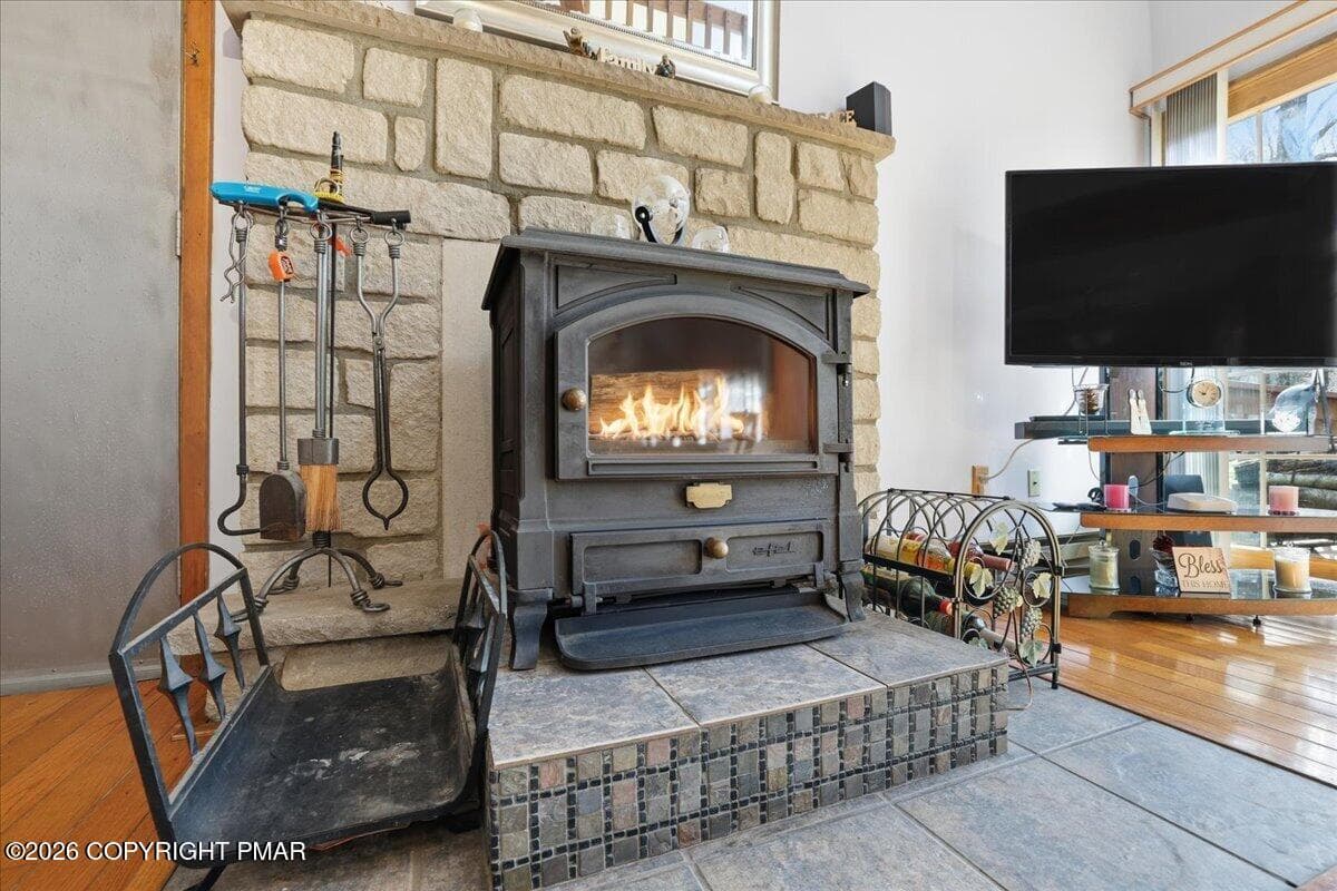 Wood burning fire place - 250 Sheridan Drive, Tobyhanna, PA 18466
