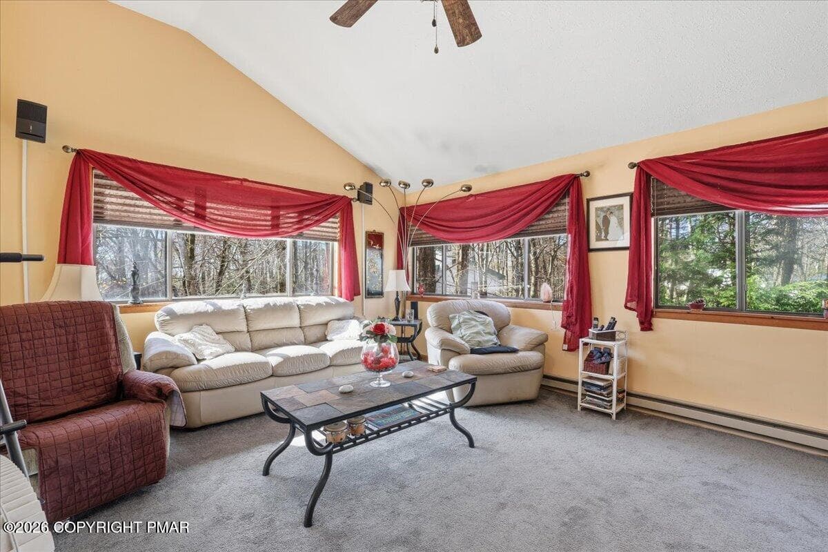Family room - 250 Sheridan Drive, Tobyhanna, PA 18466