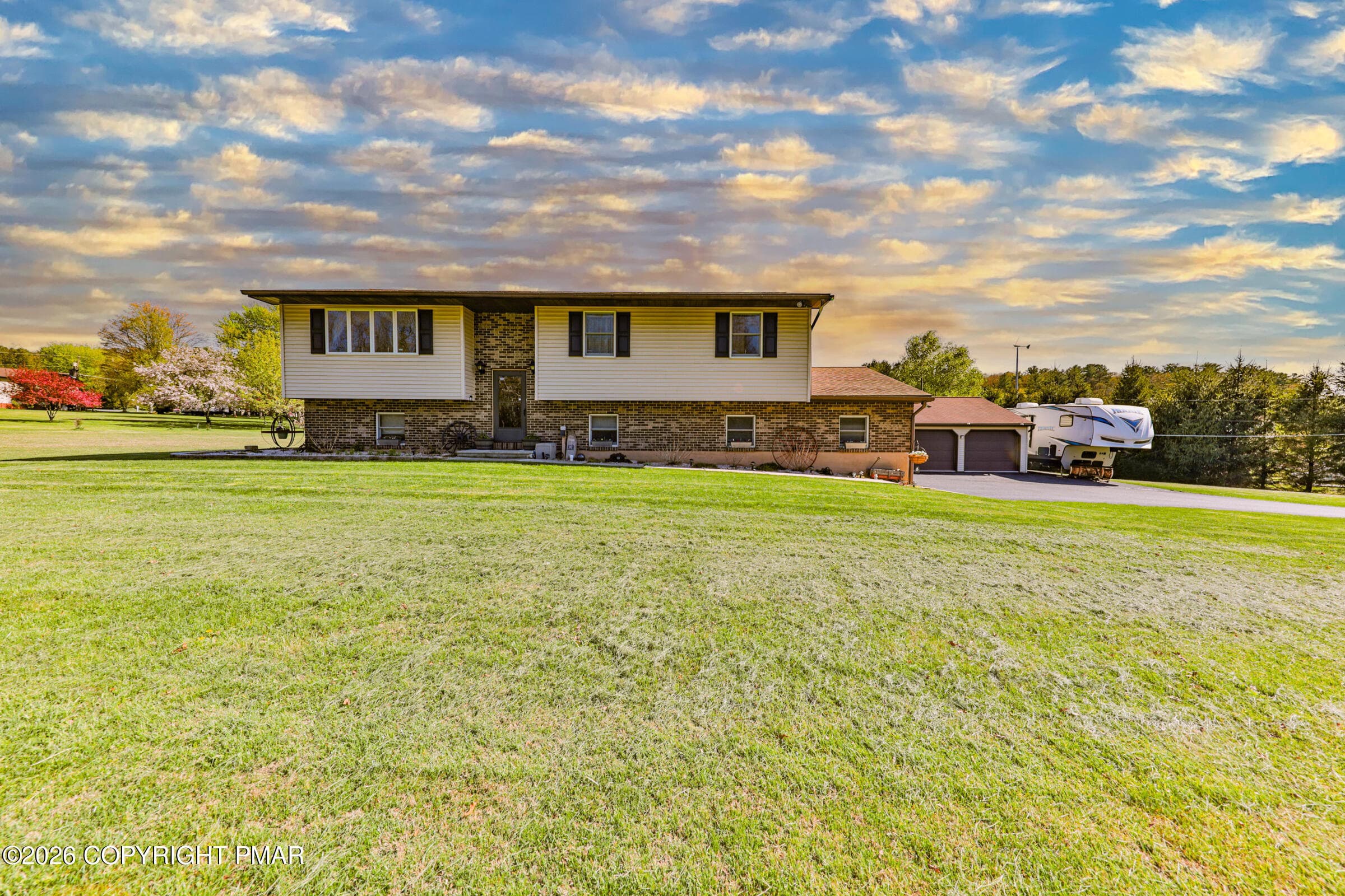 1040 Stagecoach Road W, Lehighton, PA 18235
