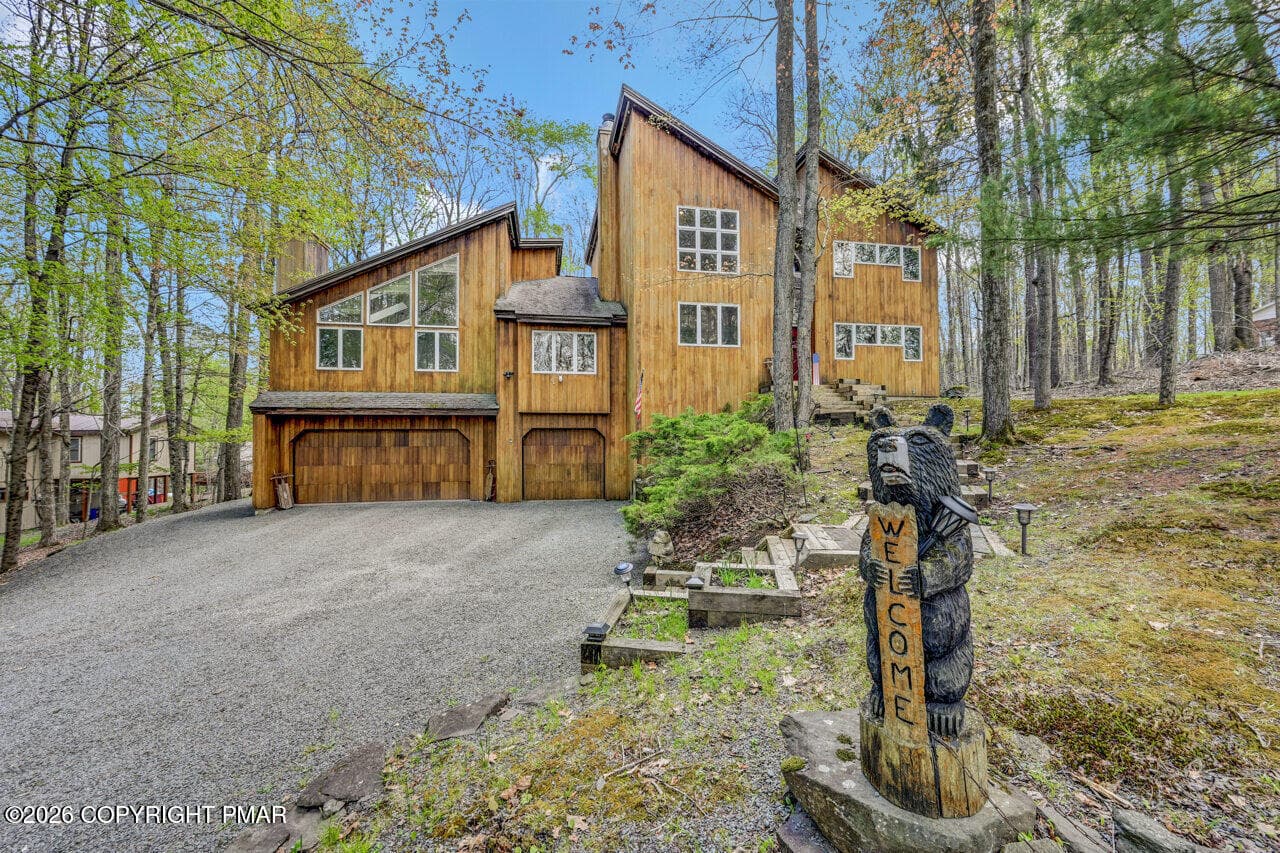 246 White Pine Drive, Pocono Lake, PA 18347