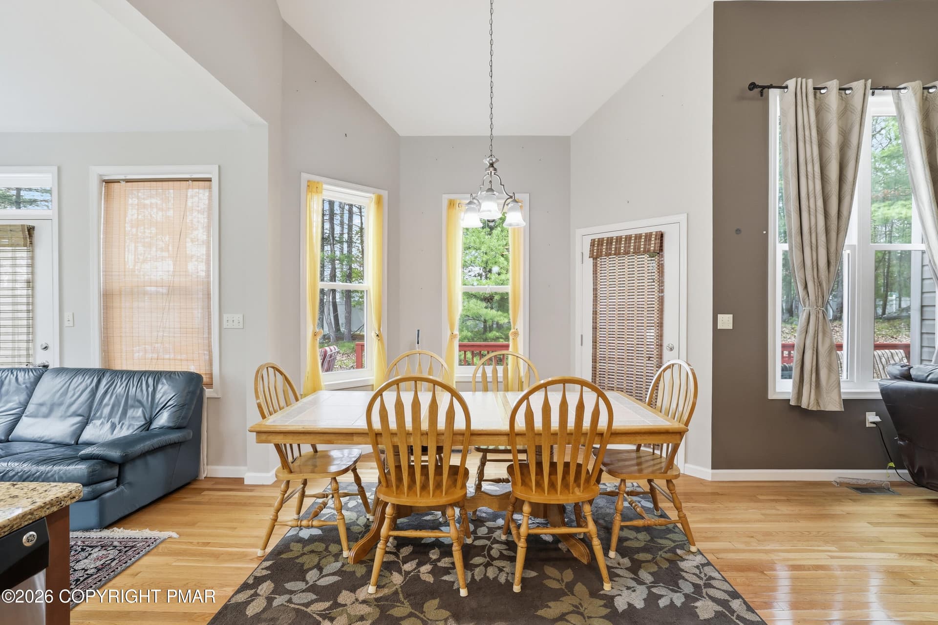 Breakfast nook - 1323 Crossing Lane, Stroudsburg, PA 18360