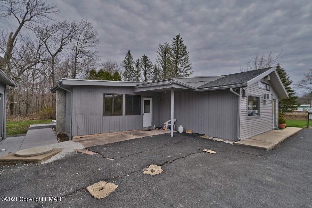 Photo 02 - 113 Ward Avenue, Mount Pocono, PA 18344, Mount Pocono