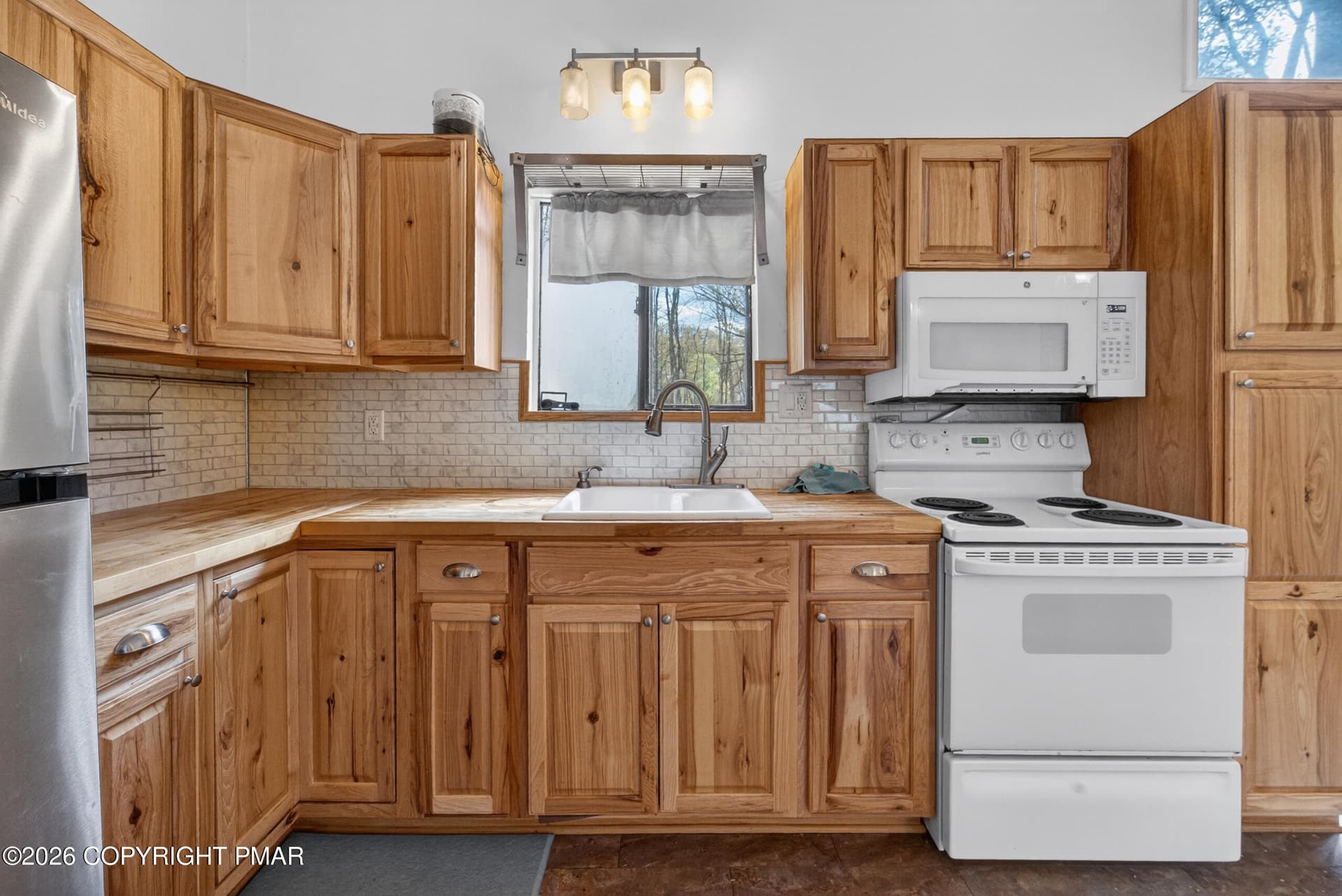 Kitchen - 3152 Hamlet Drive, Tobyhanna, PA 18466