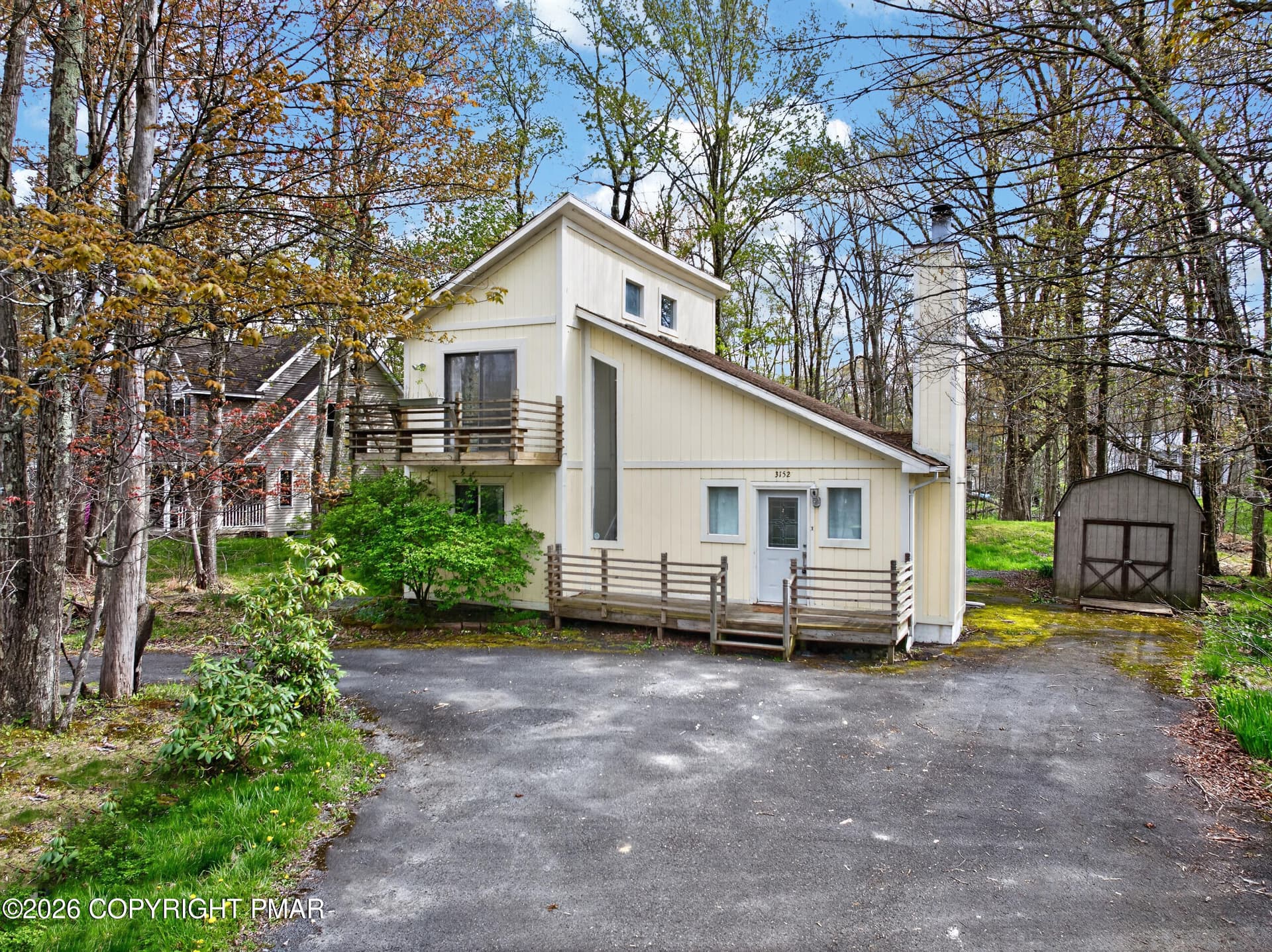 Front Exterior View 3 - 3152 Hamlet Drive, Tobyhanna, PA 18466