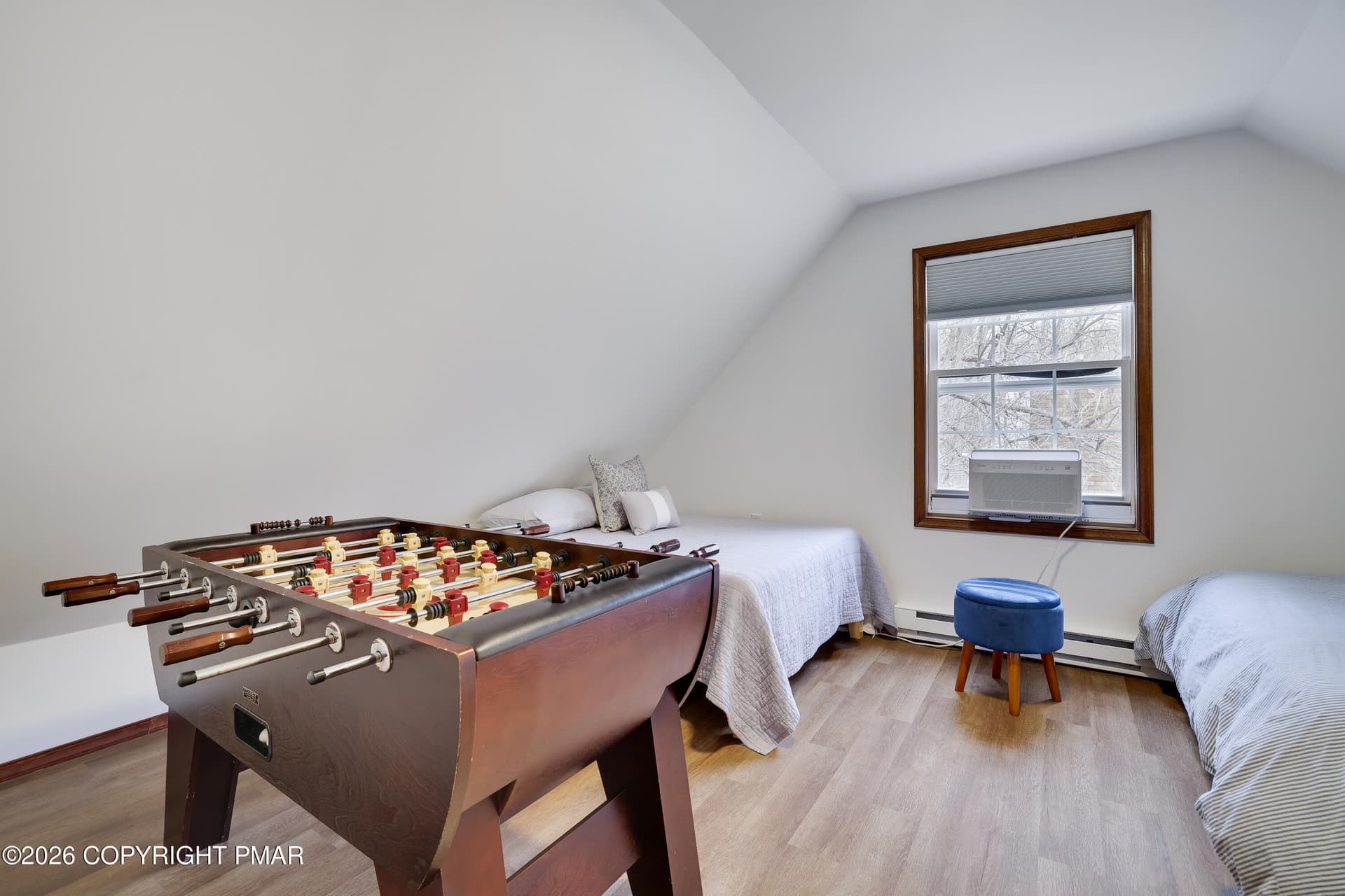Bed 2 - 8555 Bumble Bee Way, Tobyhanna, PA 18466