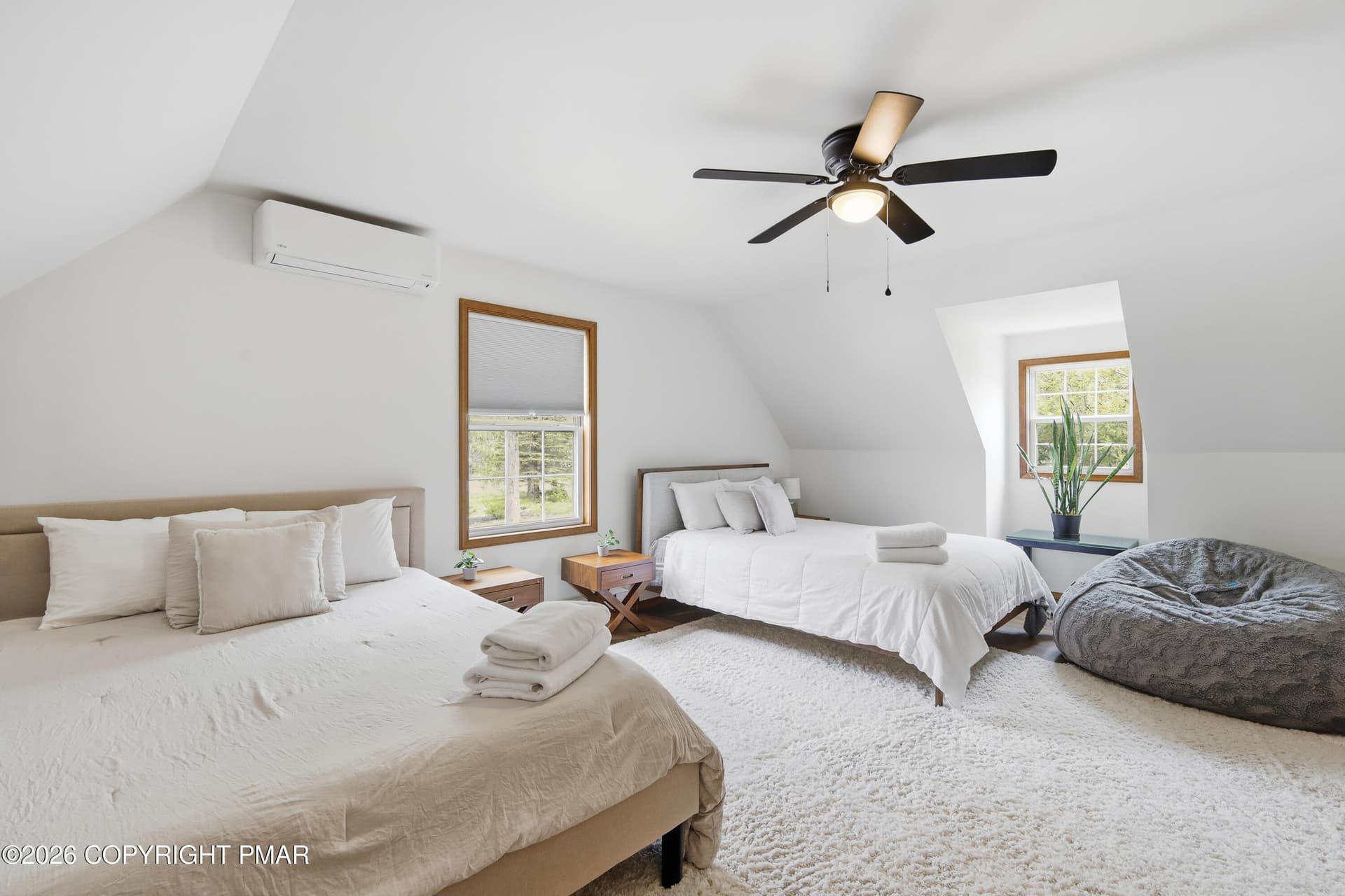 Bed 3 - 8555 Bumble Bee Way, Tobyhanna, PA 18466
