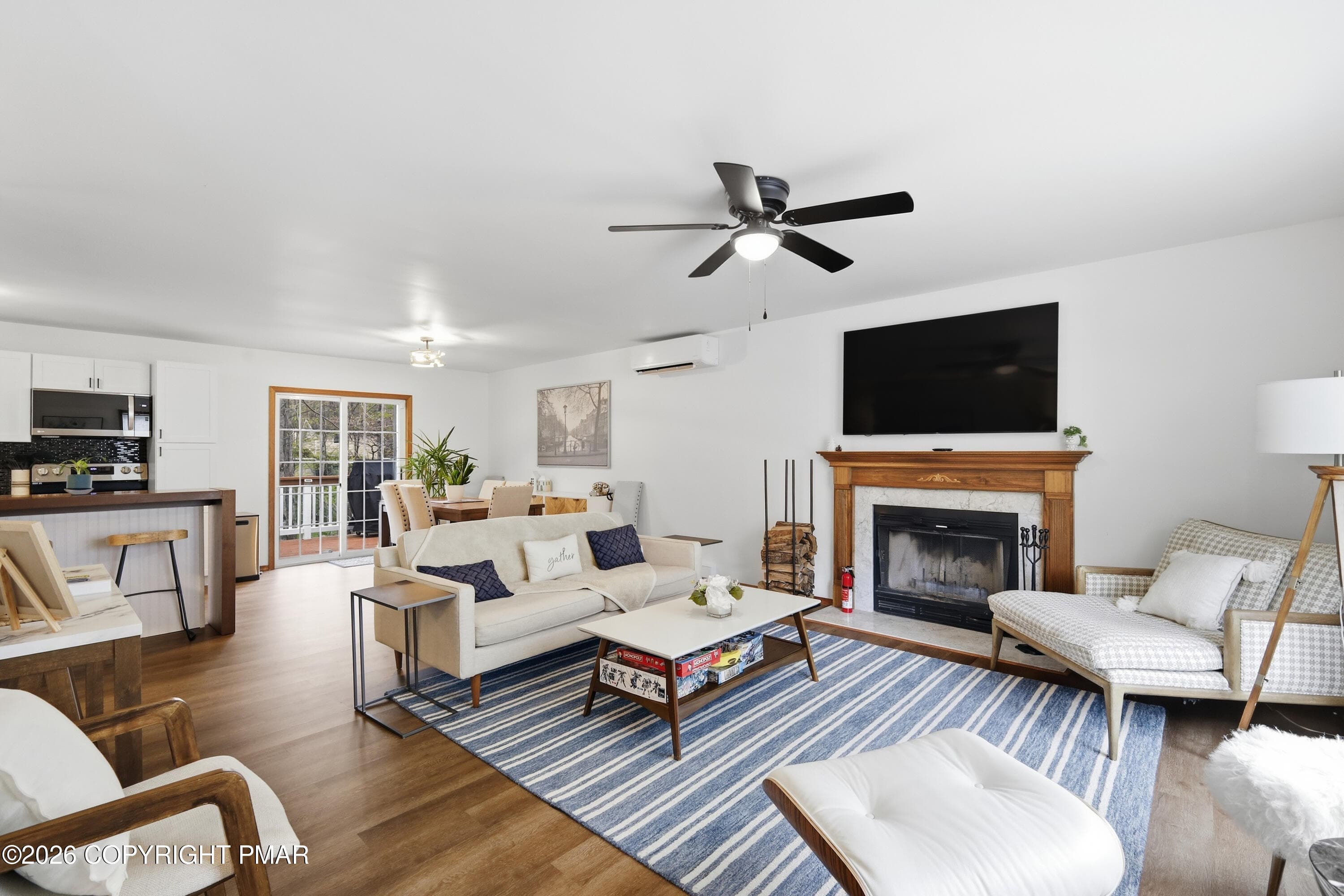 LR inside door - 8555 Bumble Bee Way, Tobyhanna, PA 18466, Tobyhanna